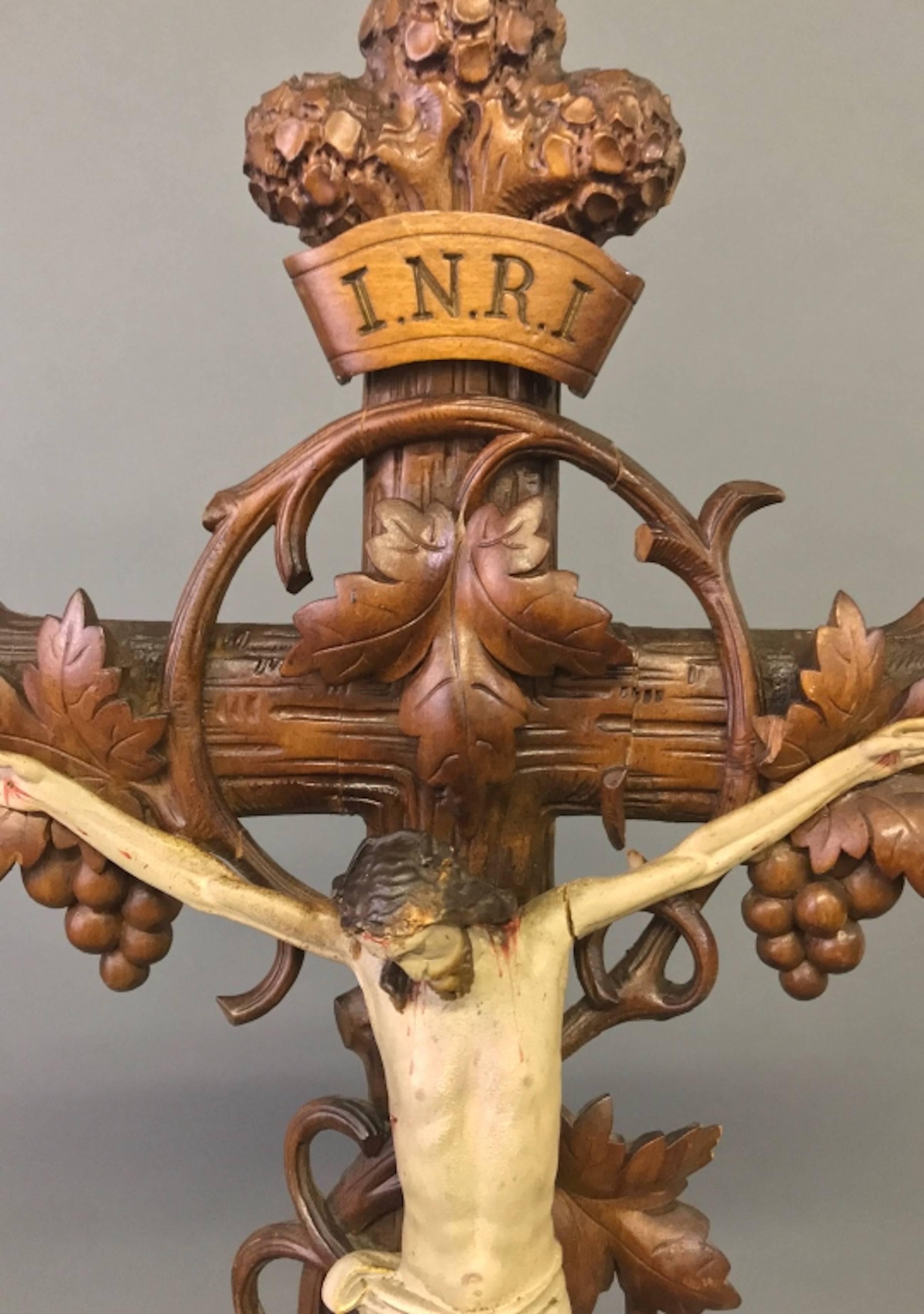 High Victorian European Highly Carved Walnut Altar Crucifix