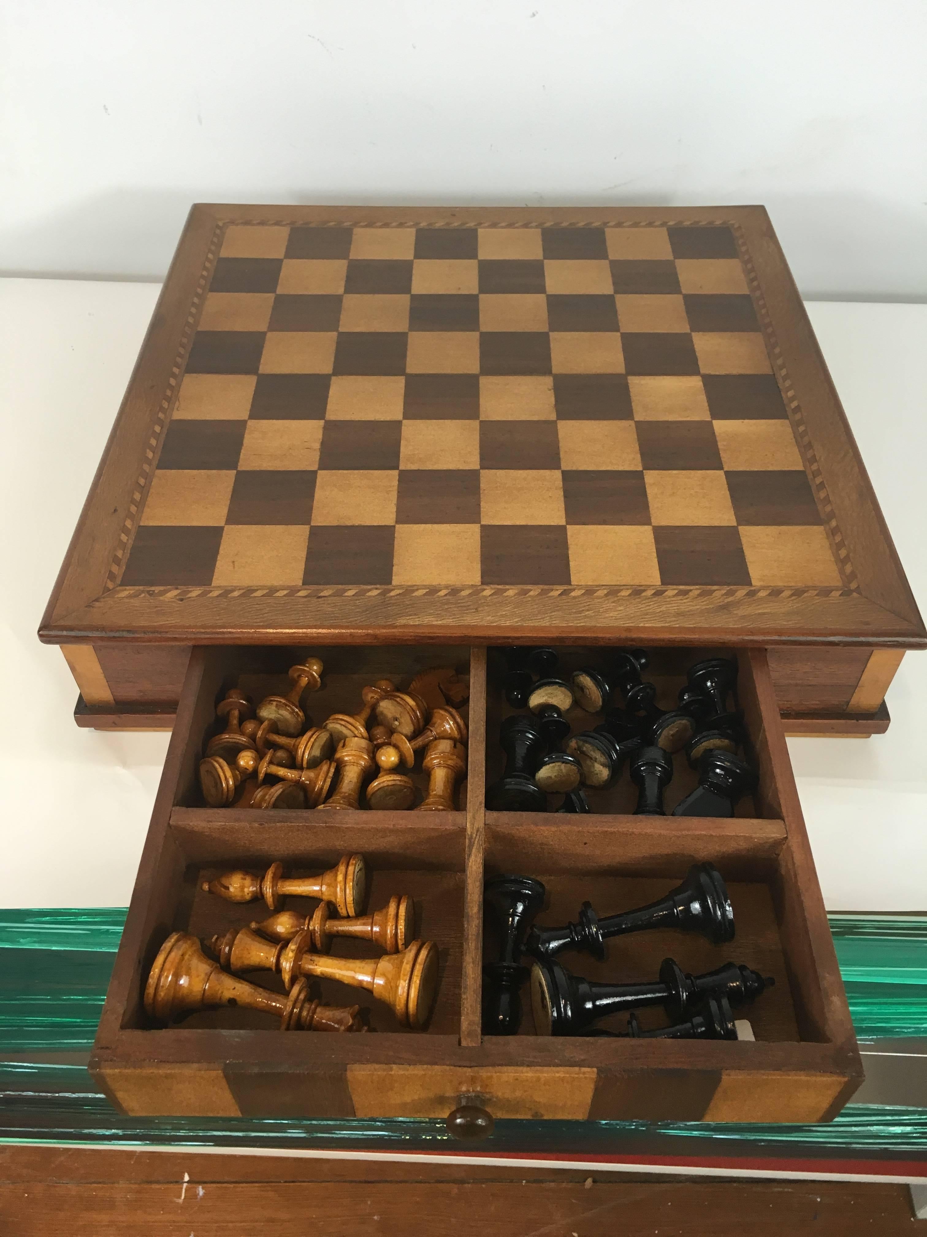 Late Victorian Victorian Chess Set