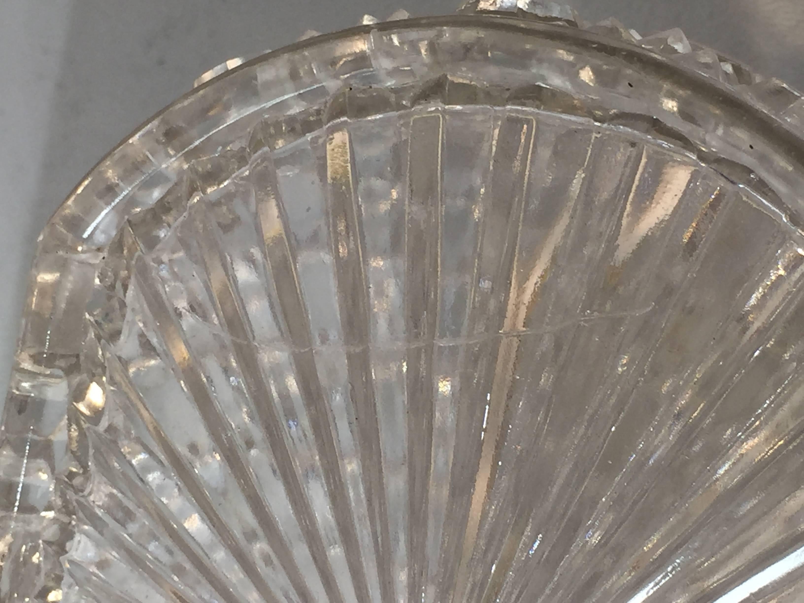 Signed Baccarat Crystal Table Box In Excellent Condition In Atlanta, GA