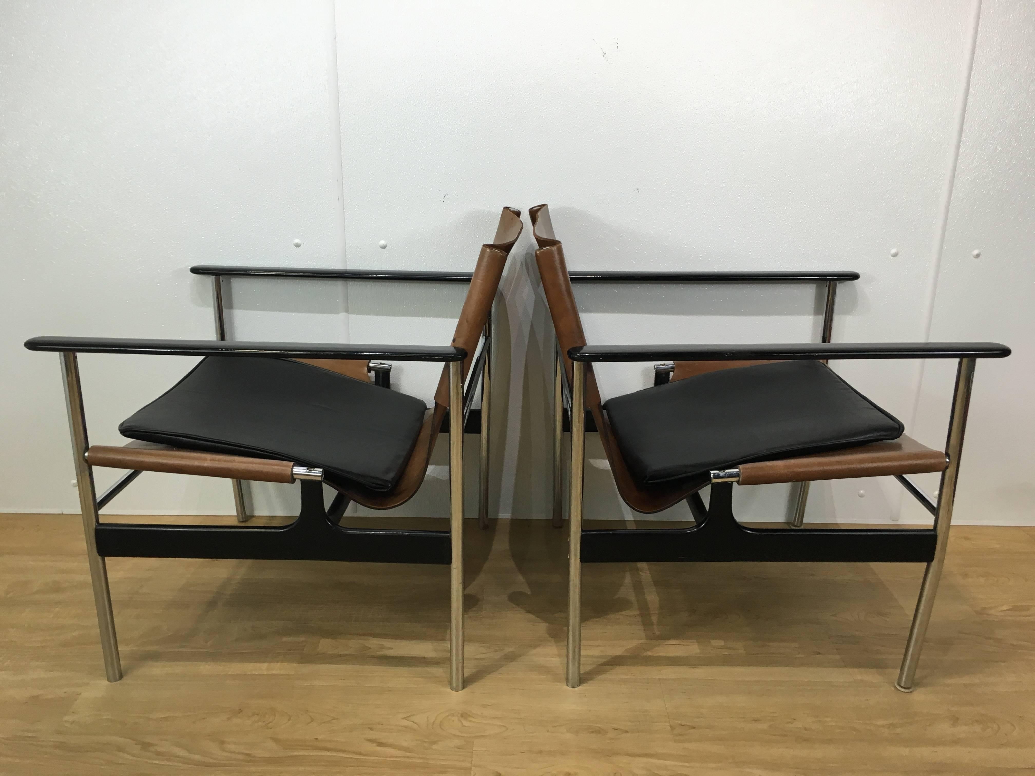 Mid-Century Modern Pair of Lounge Chairs by Charles Pollock for Knoll