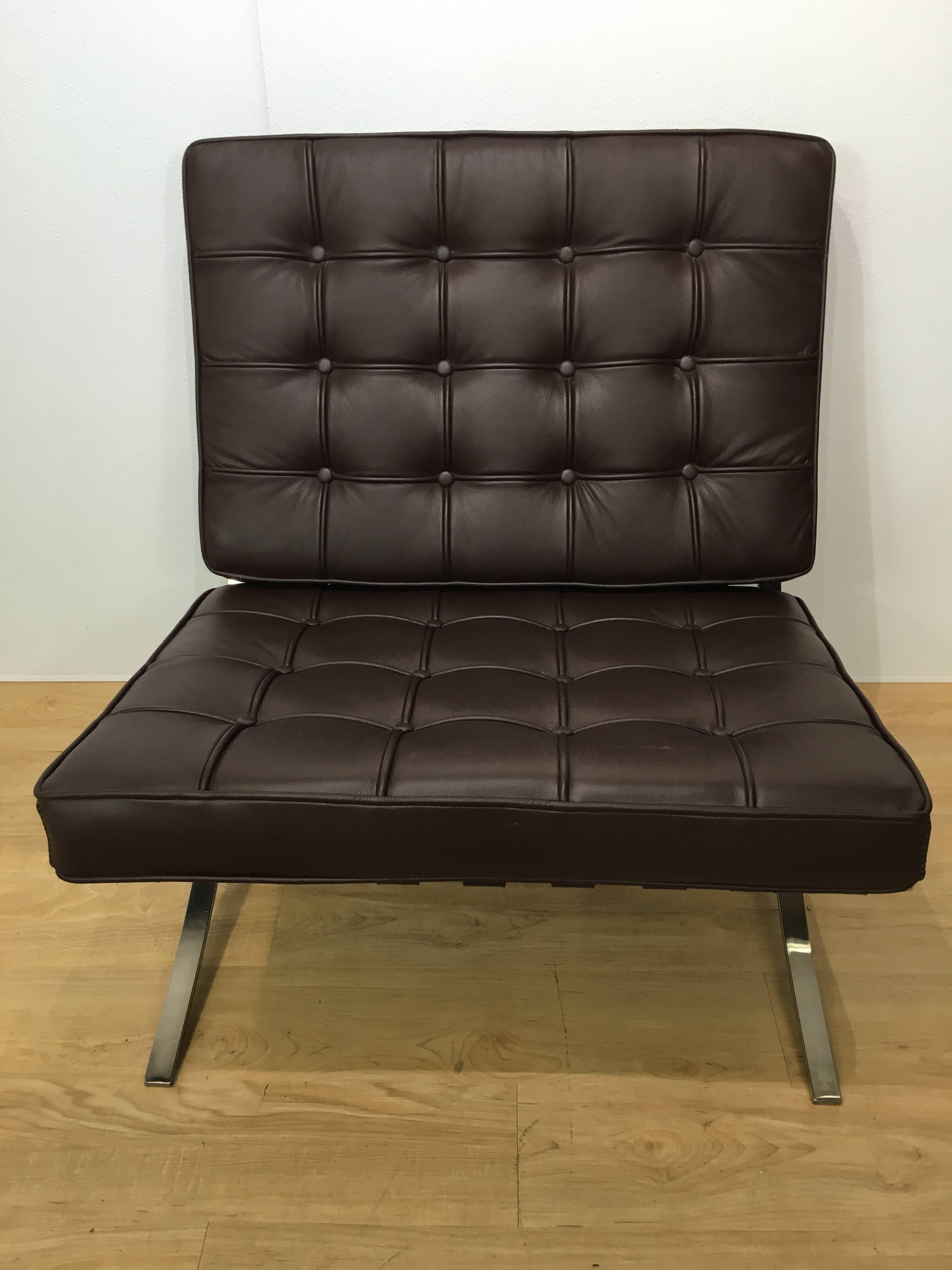  Brown Leather Barcelona Lounge Chair, After Mies van der Rohe In Good Condition In West Palm Beach, FL