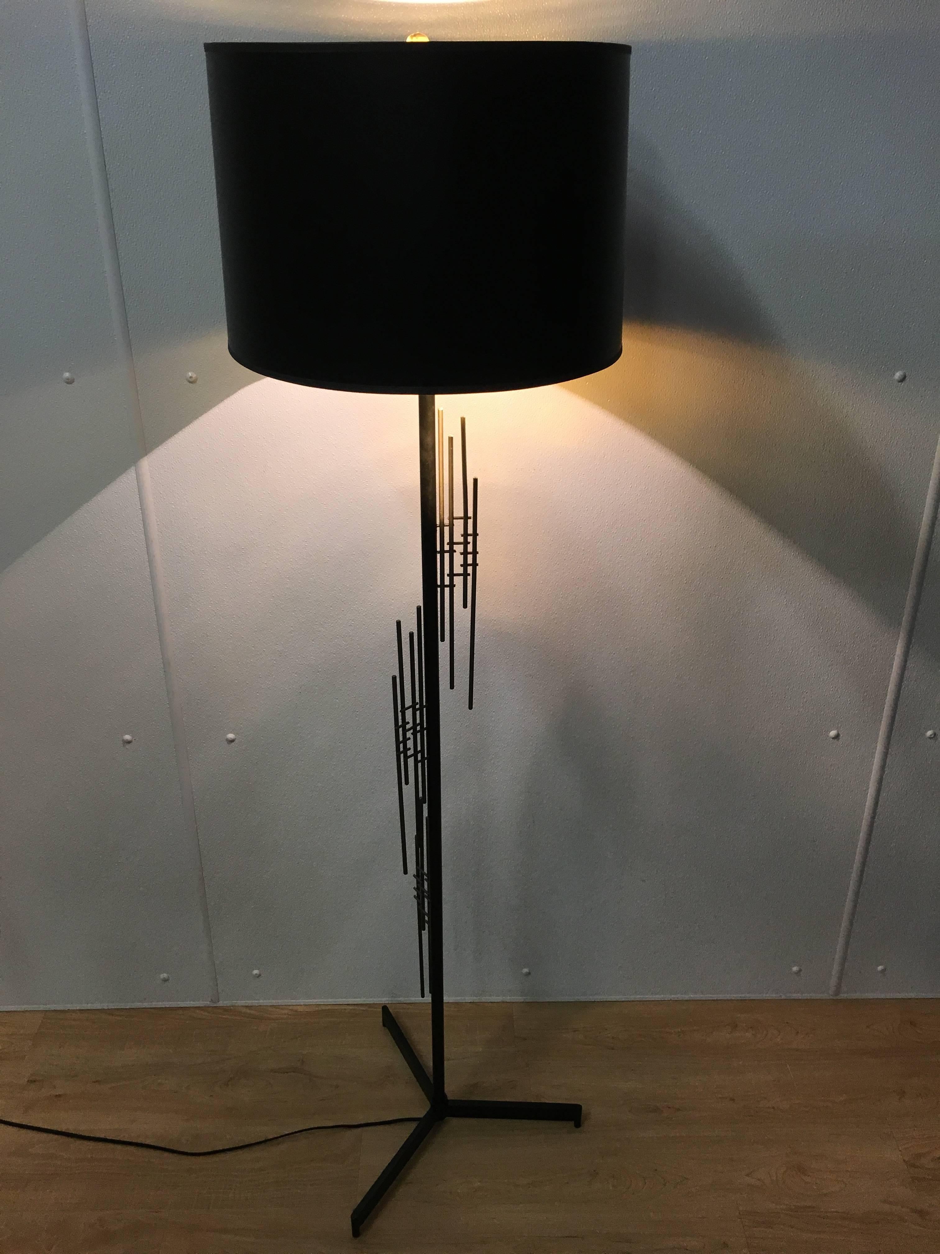 French Modern Kinetic Floor Lamp In Excellent Condition For Sale In Atlanta, GA