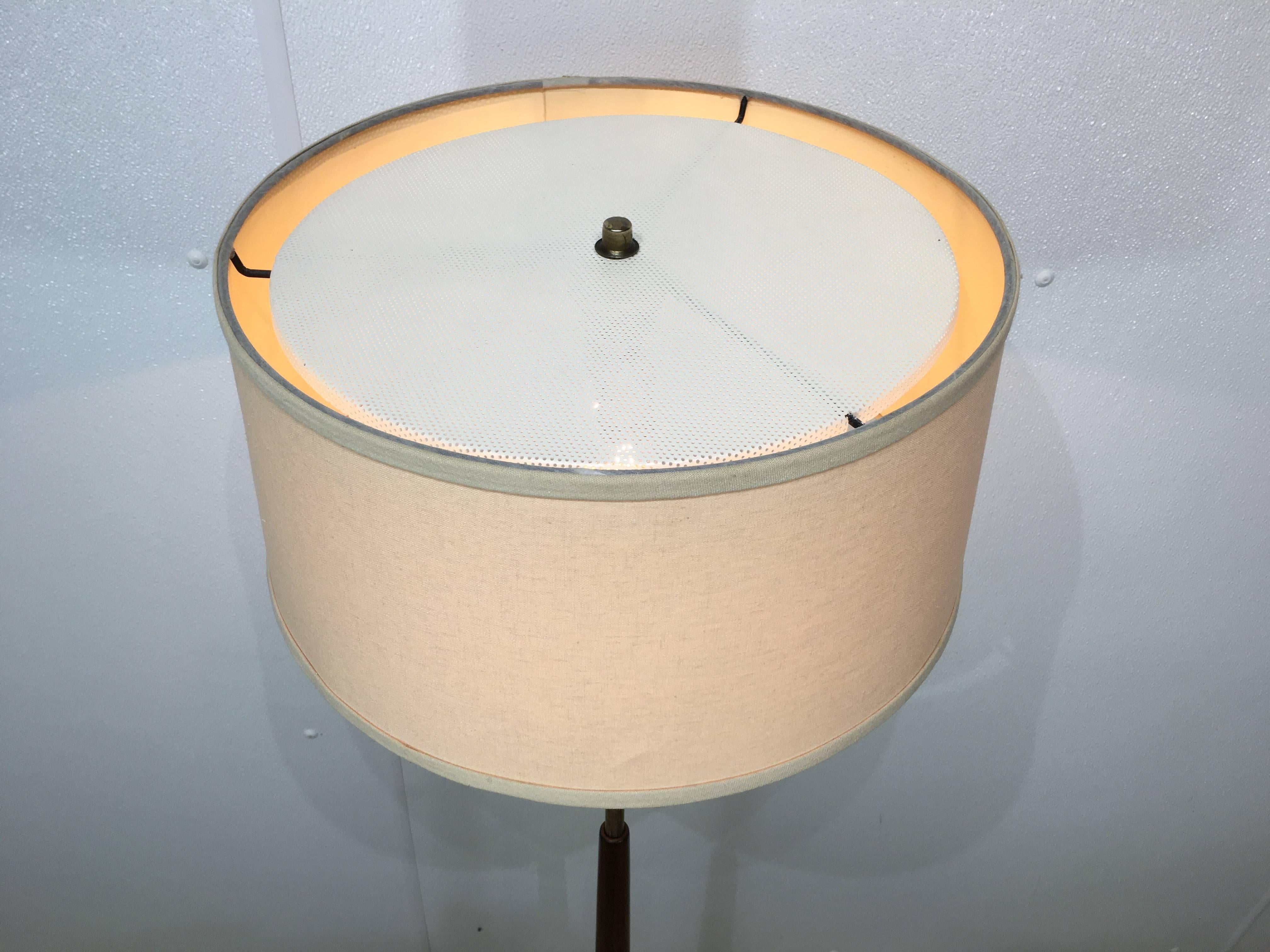 Robsjohn- Gibbons Stye Adjustable Mid-Century Floor Lamp In Excellent Condition In Atlanta, GA