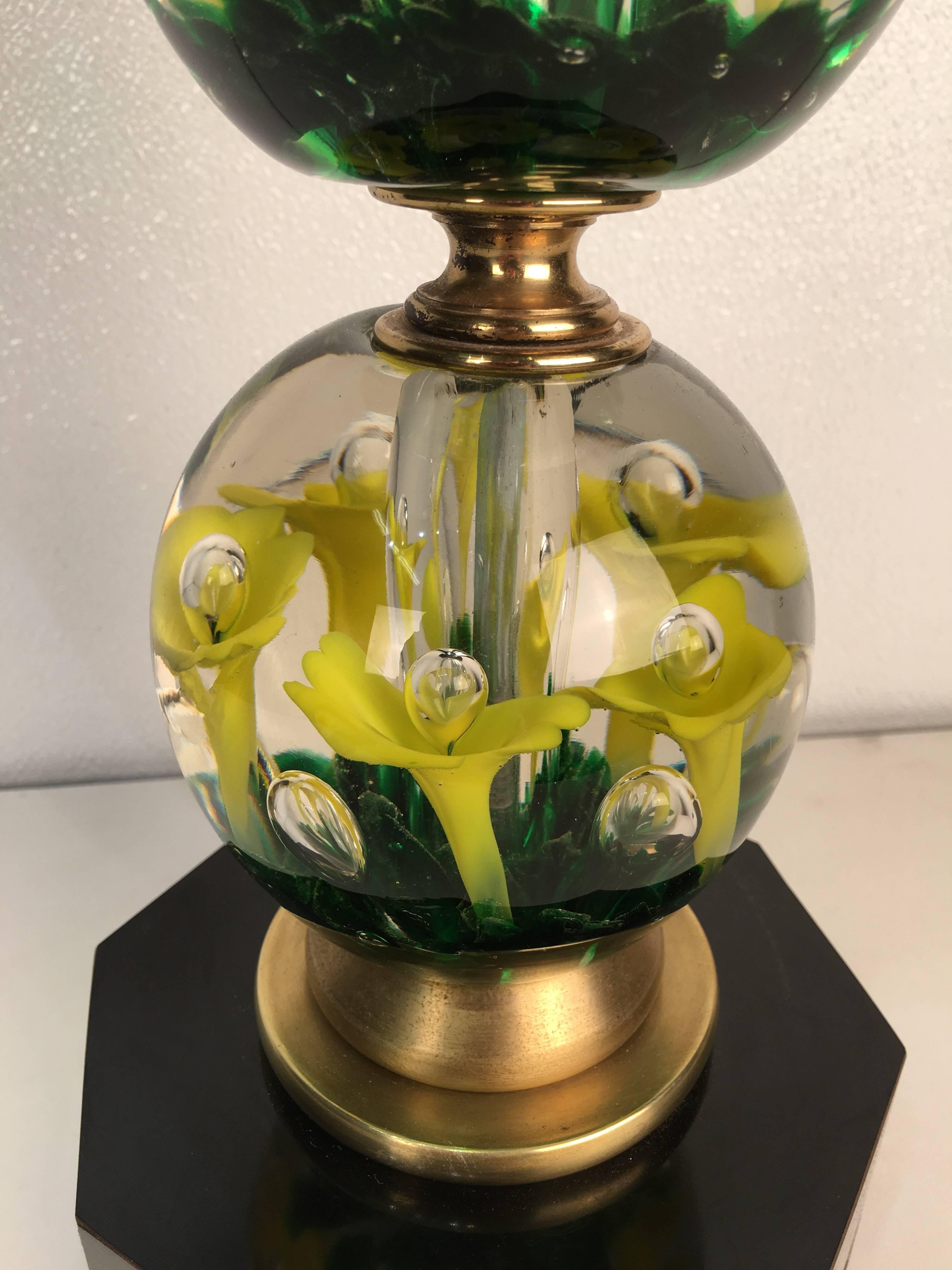 Mid-Century Paperweight Glass Lamp In Excellent Condition In Atlanta, GA