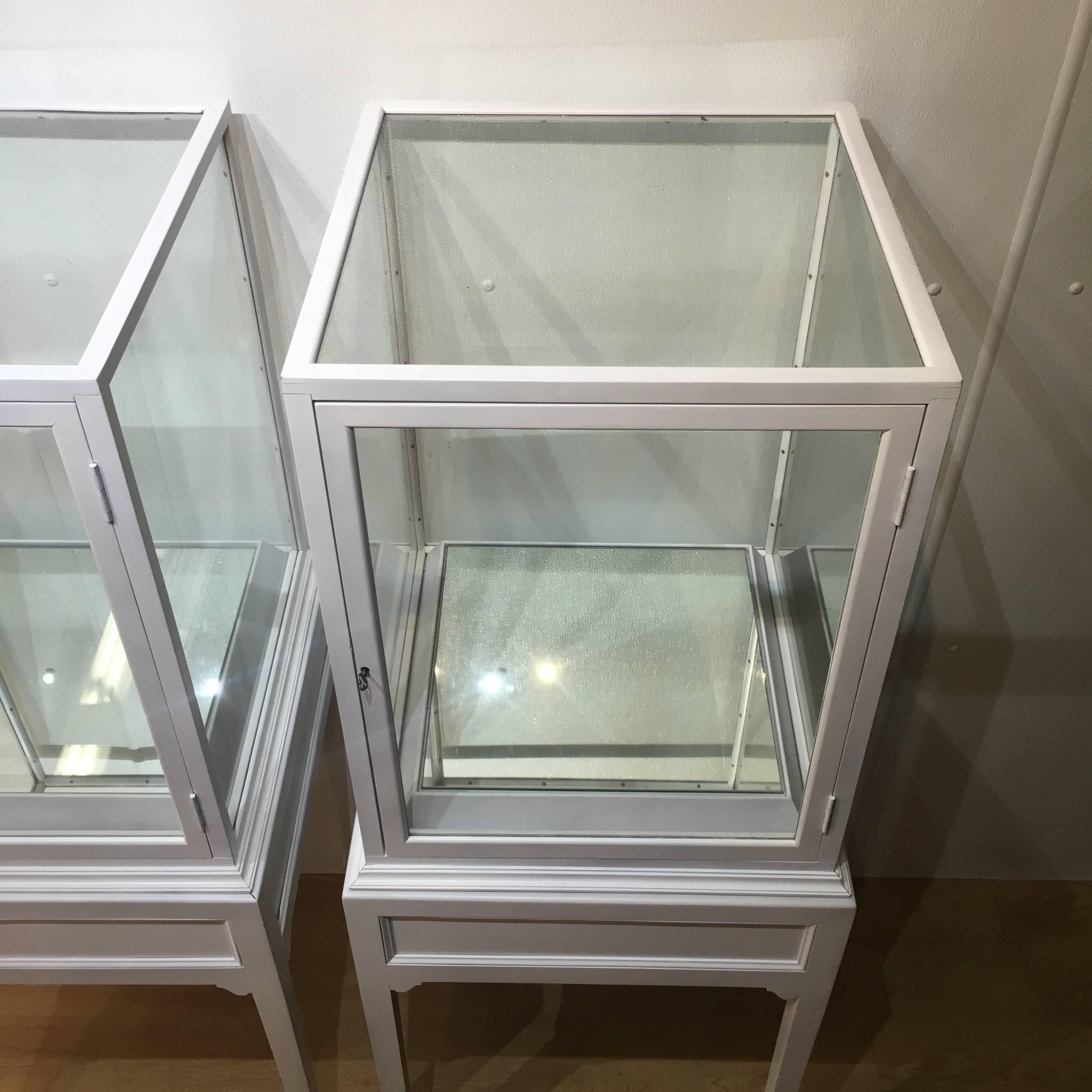 20th Century Pair of White Lacquered Display Cases
