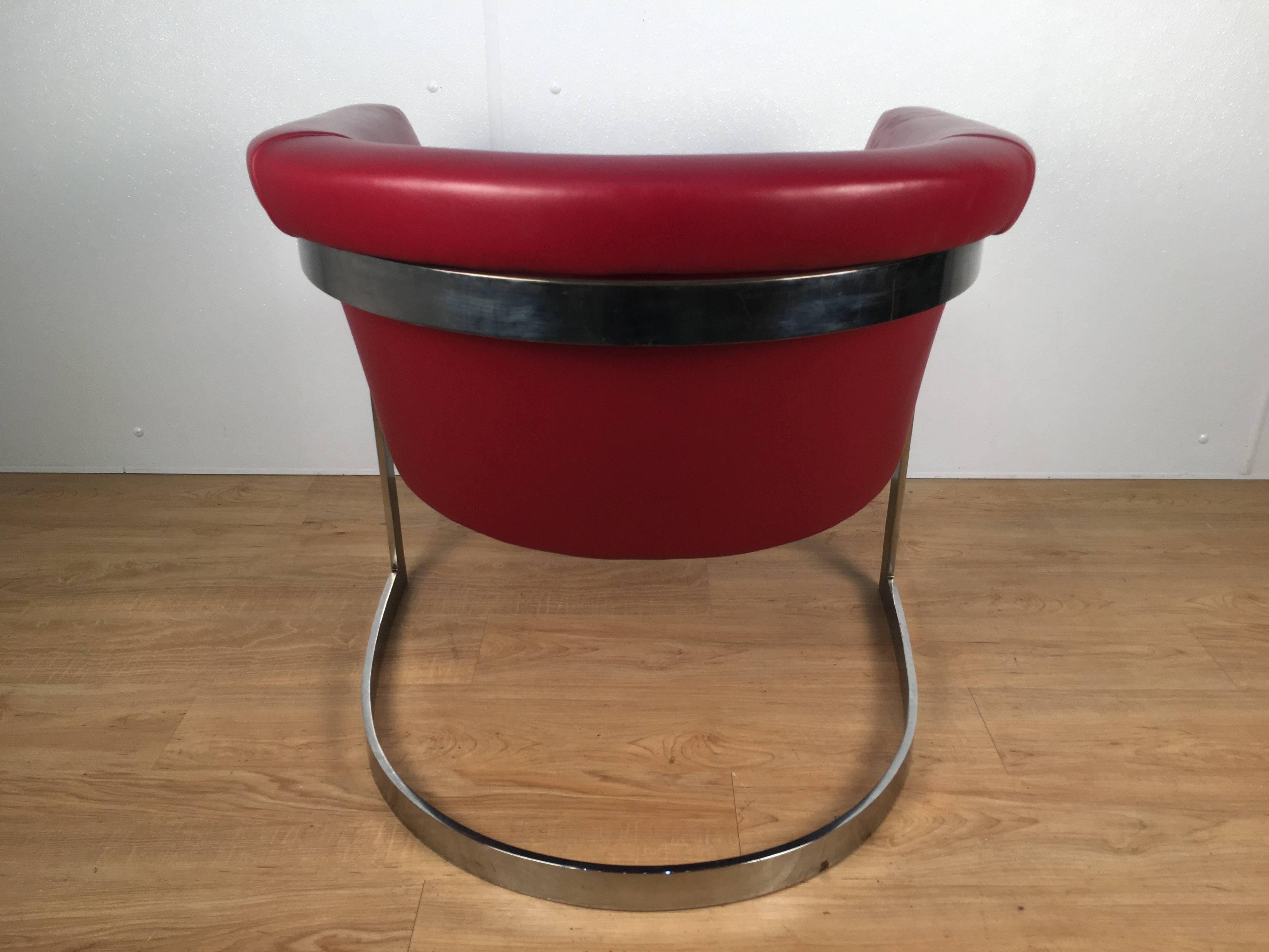 Mid-Century Modern Milo Baughman Chrome Barrel Back Lounge Chair For Sale