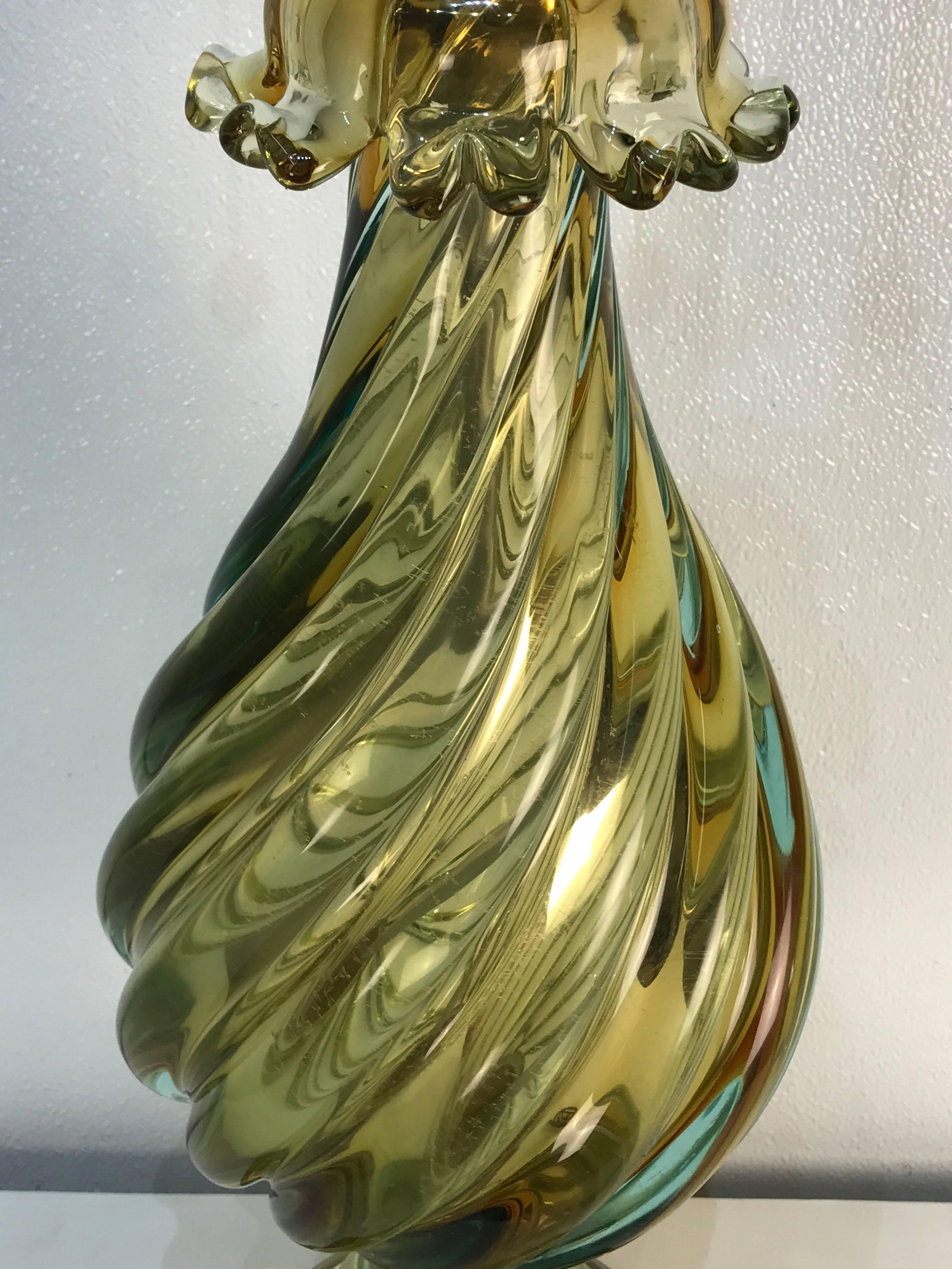 Pair of Stunning Gold Murano Glass Lamps In Excellent Condition In Atlanta, GA