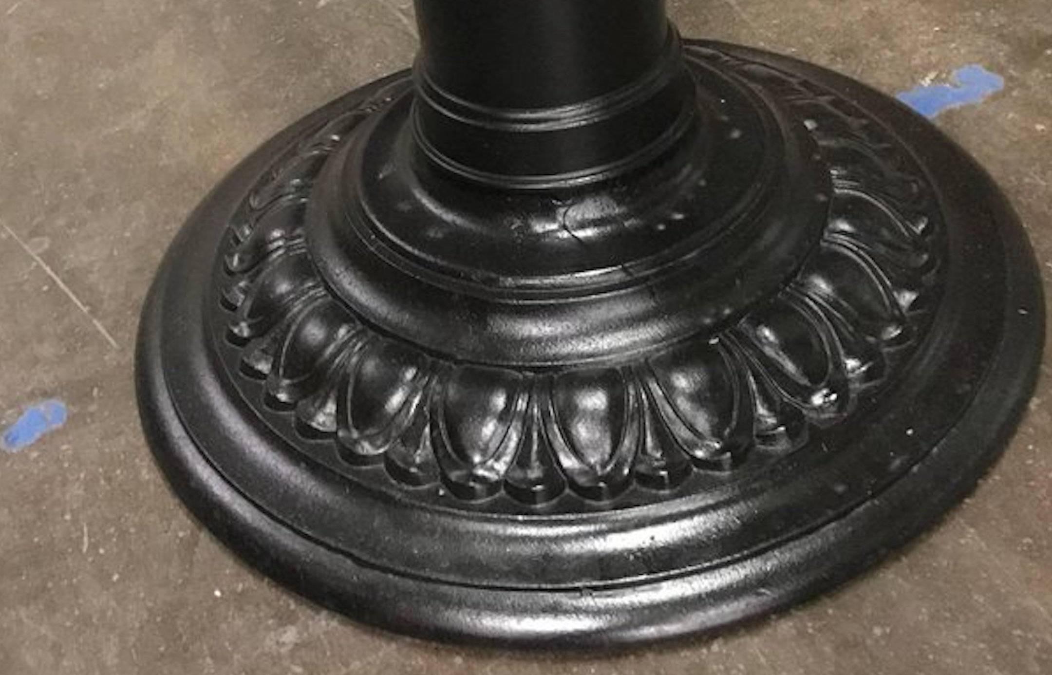 Large Round Neoclassical Iron Patio Table, Restored In Excellent Condition For Sale In Oaks, PA