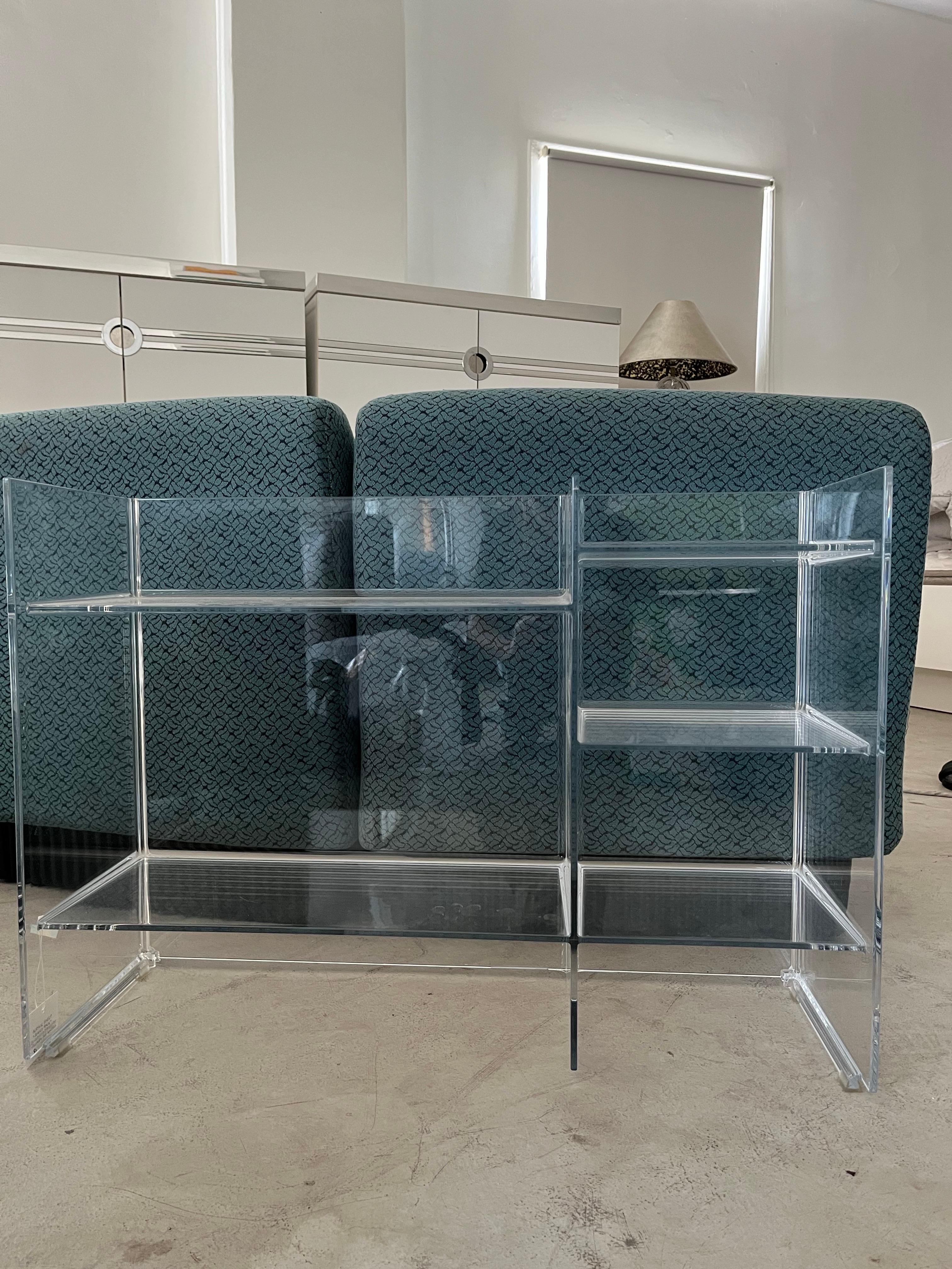 Neu-in-Box- Sound Rack aus klarem Acryl von Ludovica & Roberto Palomba für Kartell im Angebot 3