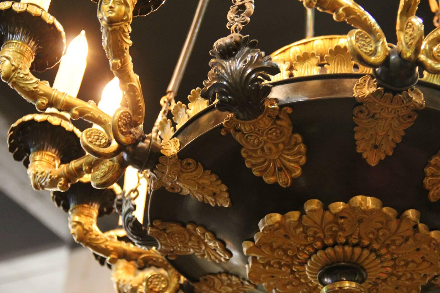 19th Century Gilt Bronze French Charles X Fifteen-Light Chandelier For Sale 1