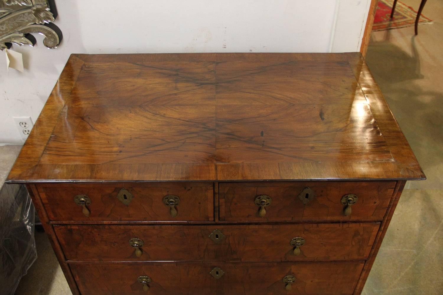17th Century Late 17th-Early 18th Century English William & Mary Walnut Chest of Drawers For Sale