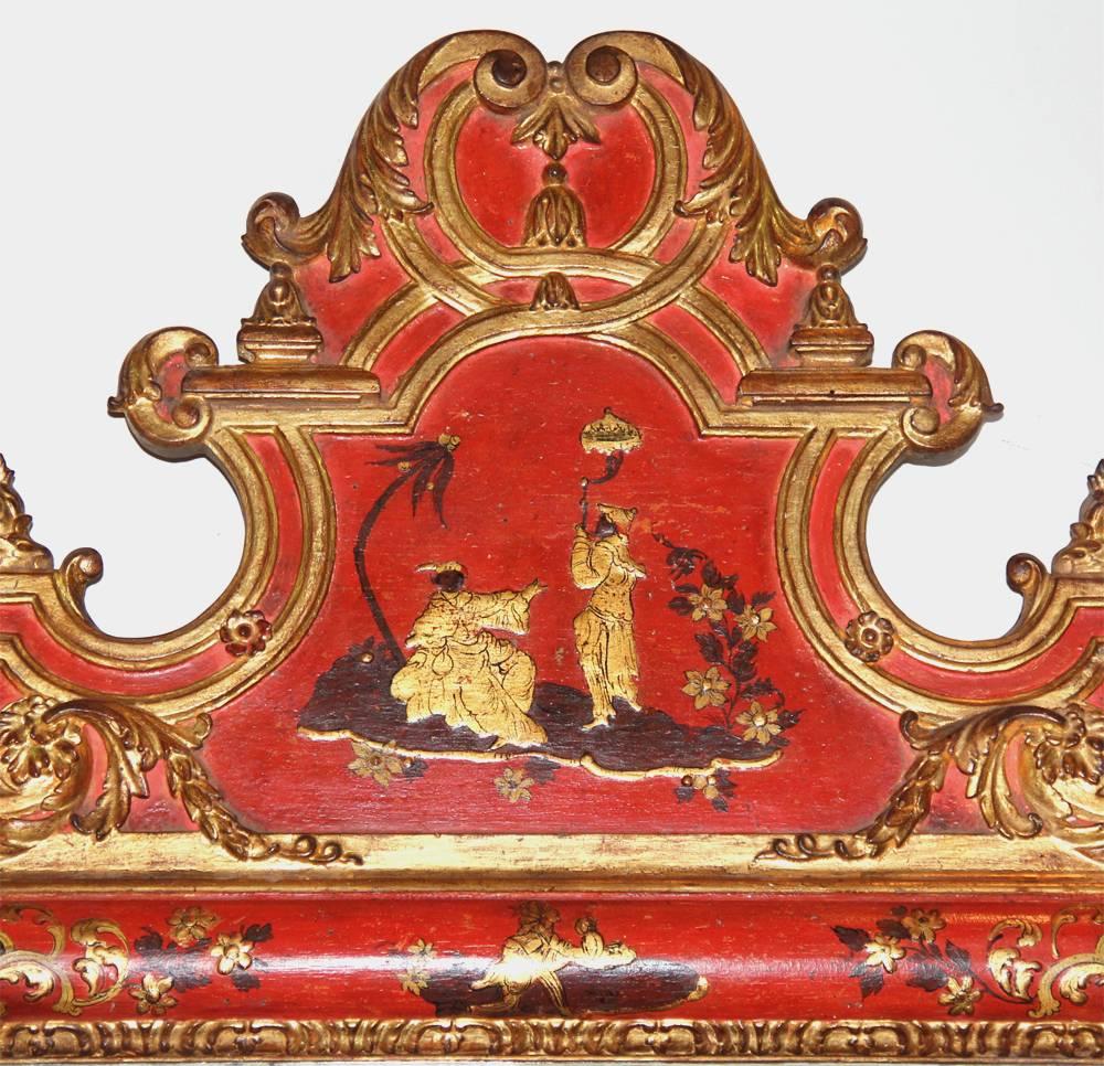 Pair of Late 18th Century Italian Parcel-Gilt and Polychrome Chinoiserie Mirrors In Excellent Condition For Sale In San Francisco, CA