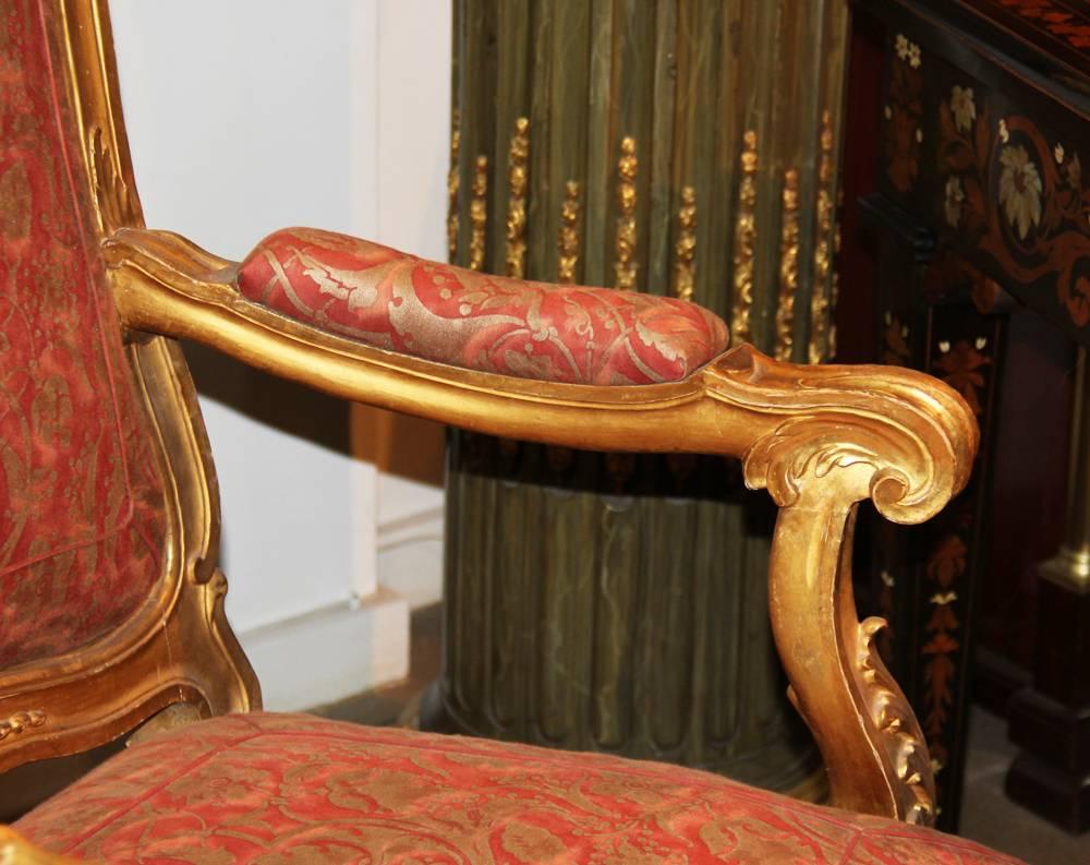 Pair of 18th Century Roman Louis XV Giltwood Rocaille Fauteuil Armchairs In Excellent Condition For Sale In San Francisco, CA