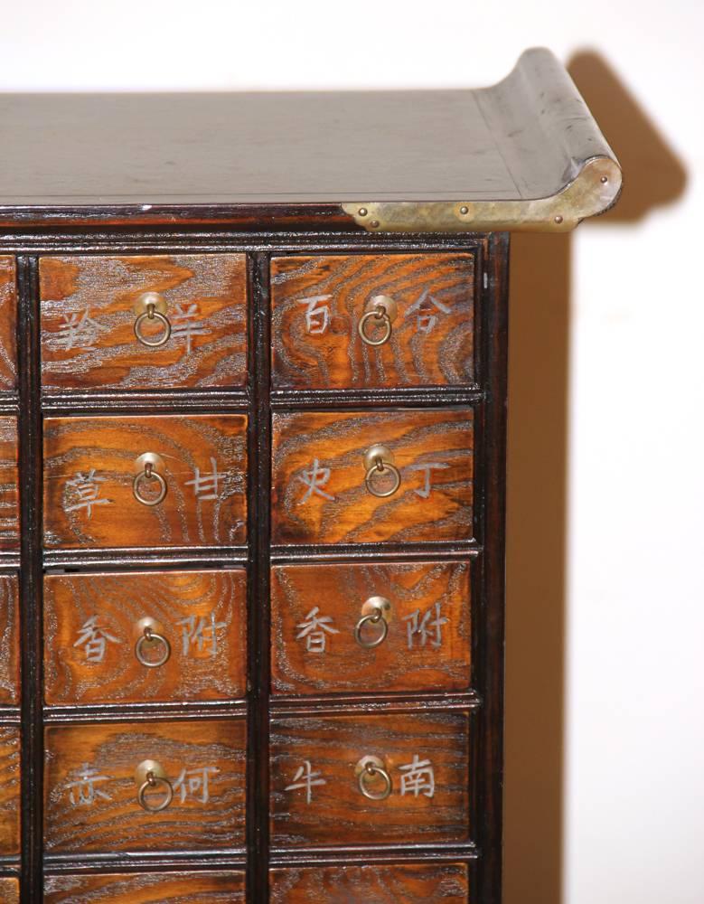 19th Century Korean Rosewood Apothecary Chest In Excellent Condition For Sale In San Francisco, CA