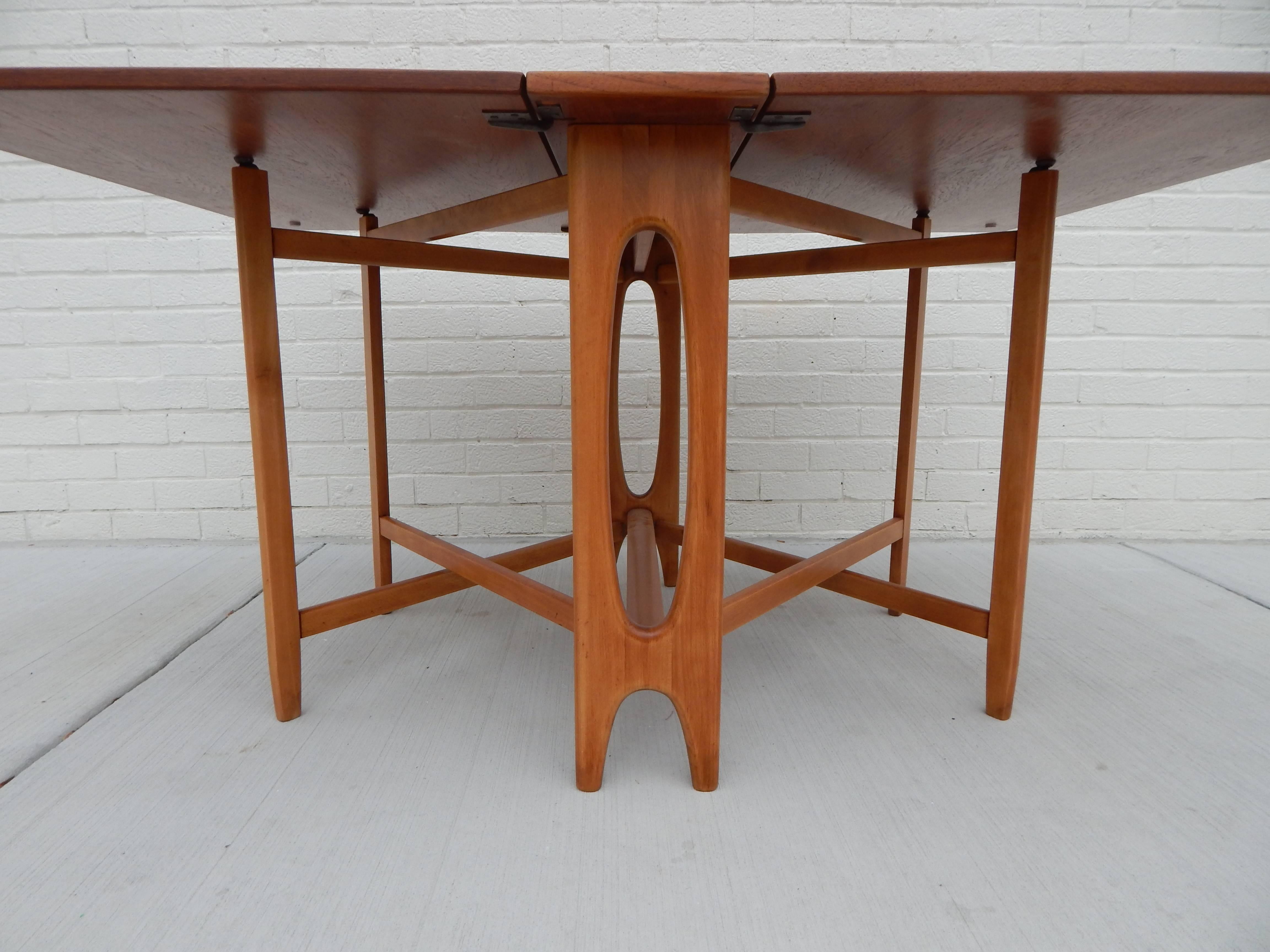 bruno mathsson gateleg table