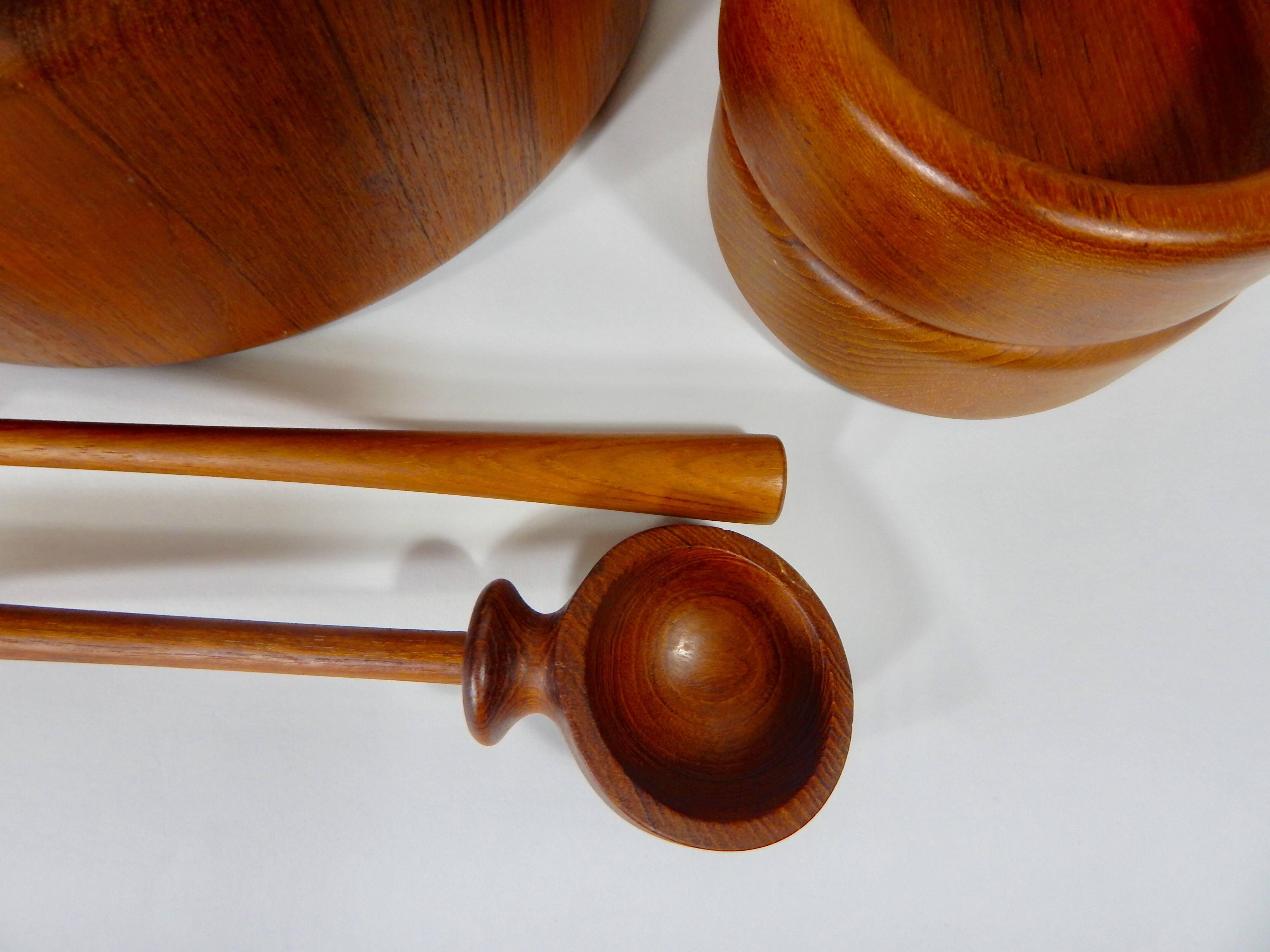 20th Century Mid Century Teak Bowl or Salad Set by Nissen Denmark 11 Pieces Service for 8 For Sale