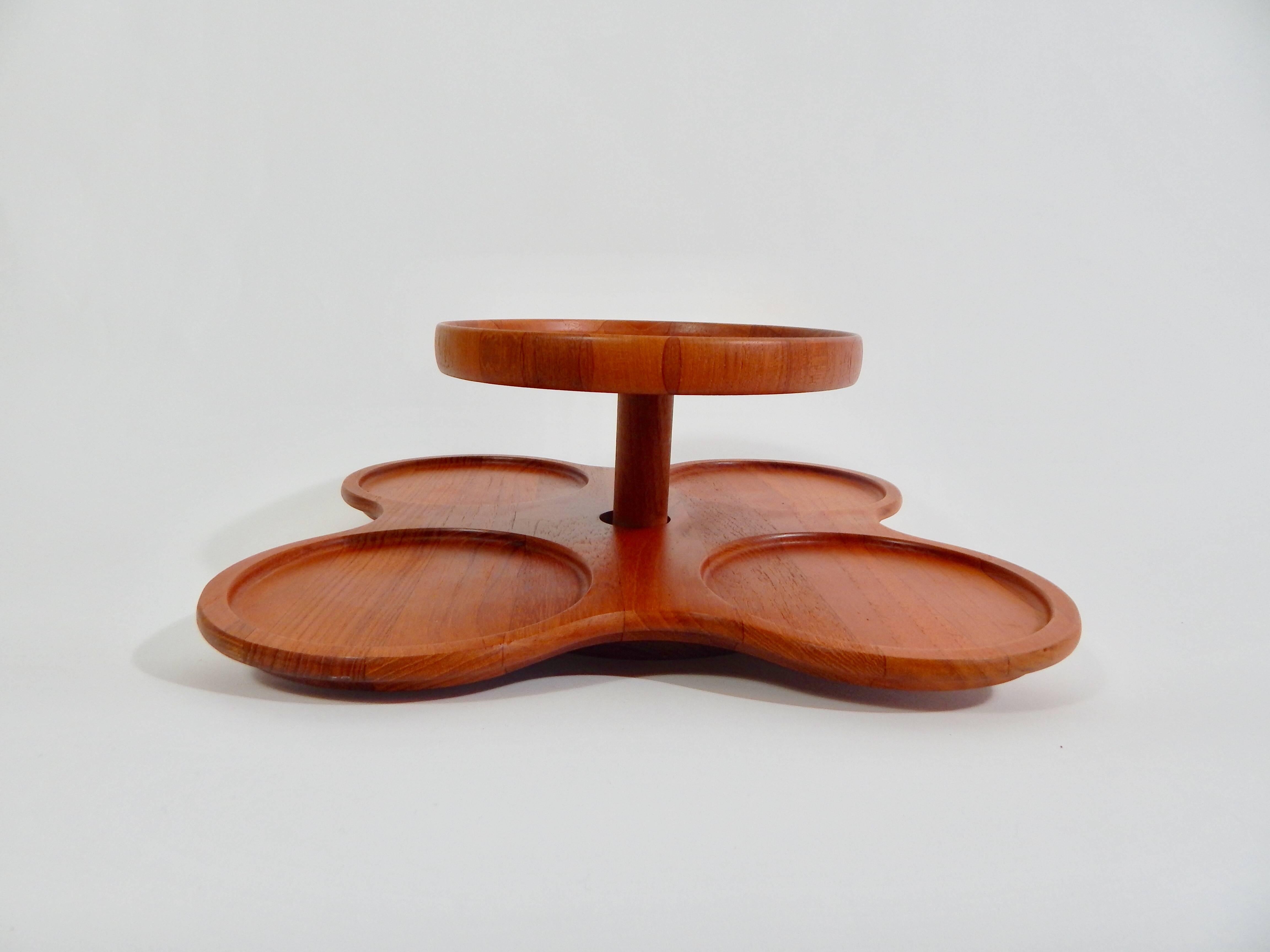 1960s midcentury Danish teak lazy susan by Digmed made in Denmark.
Two-tiered serving piece. Excellent condition.