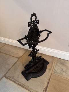 Fantastic quality antique Victorian cast iron umbrella stand