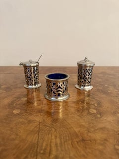 Pretty antique Edwardian cruet set