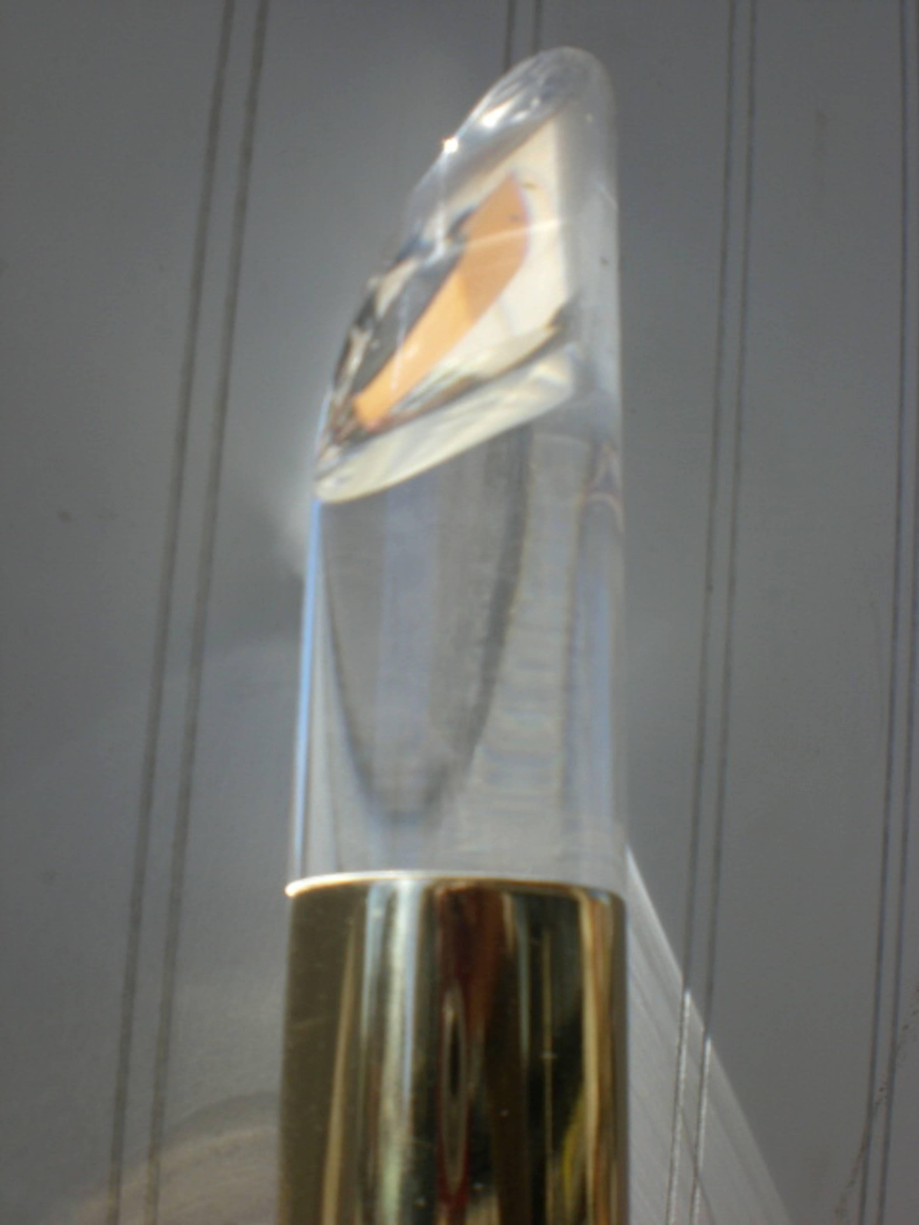 Mid-Century Modern Lampadaire unique avec prismes en lucite en vente