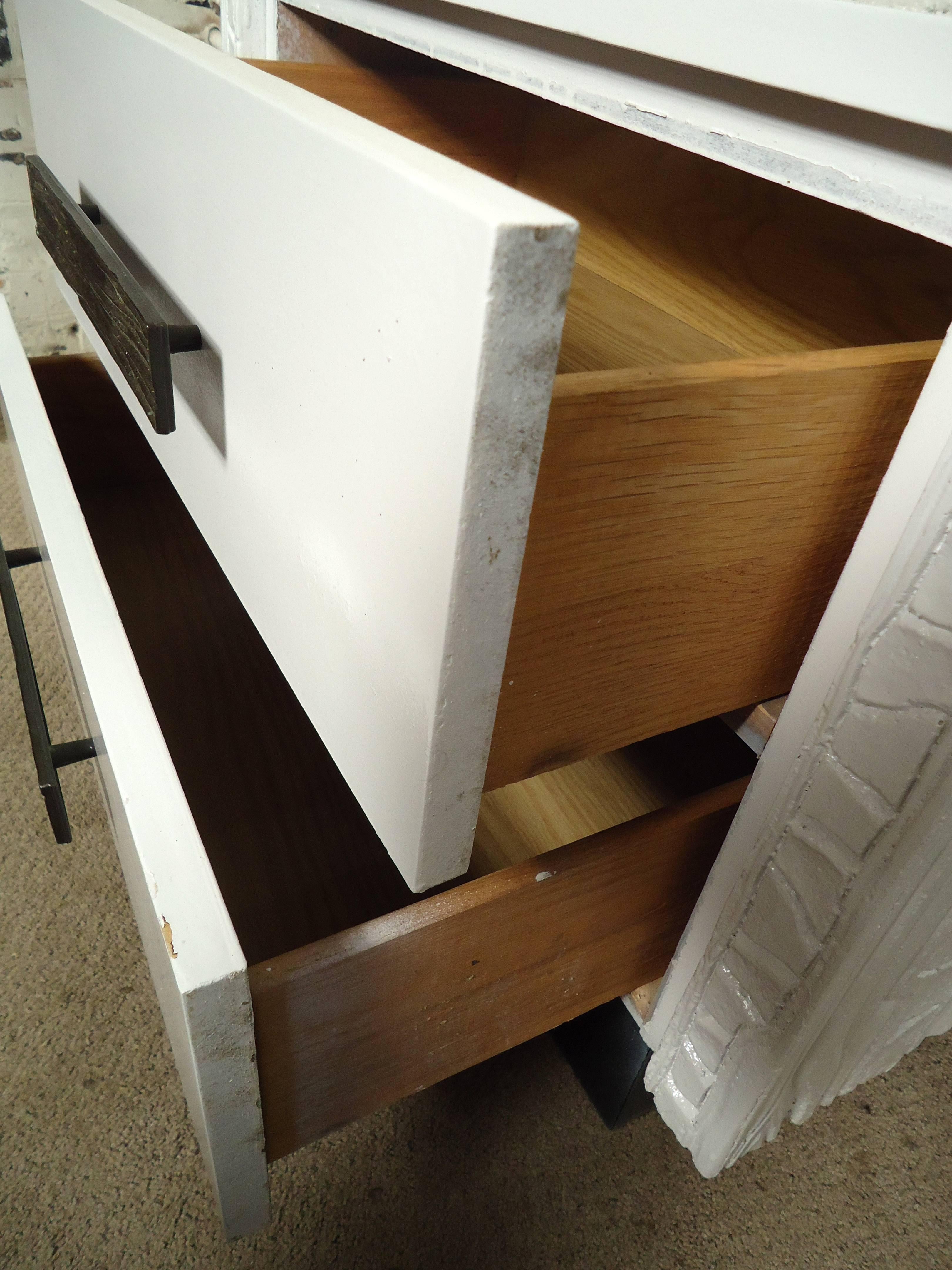 Pair of Mid-Century Sculpted White Nightstands 2