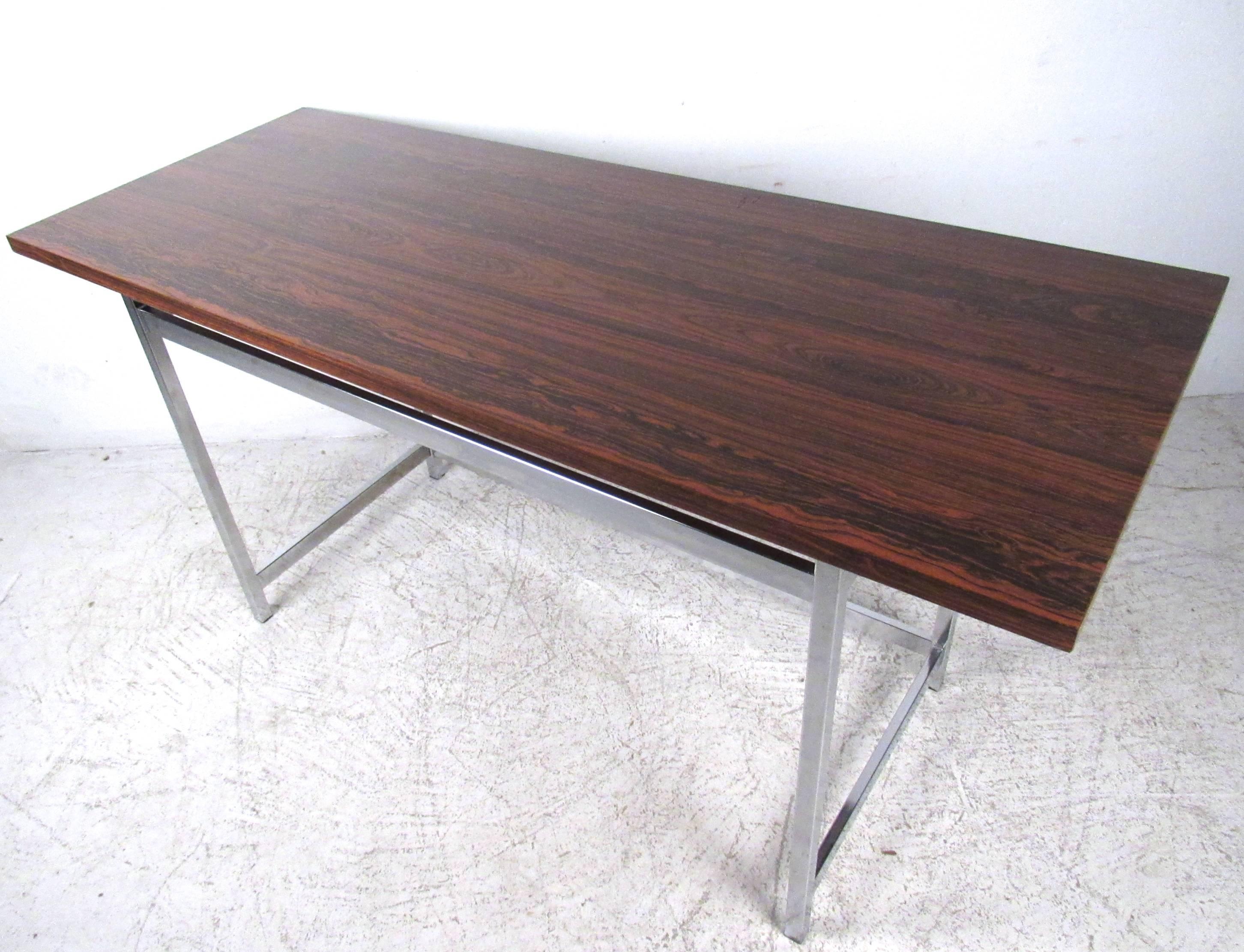 Mid-Century Modern Rosewood and Chrome Console Table For Sale 1