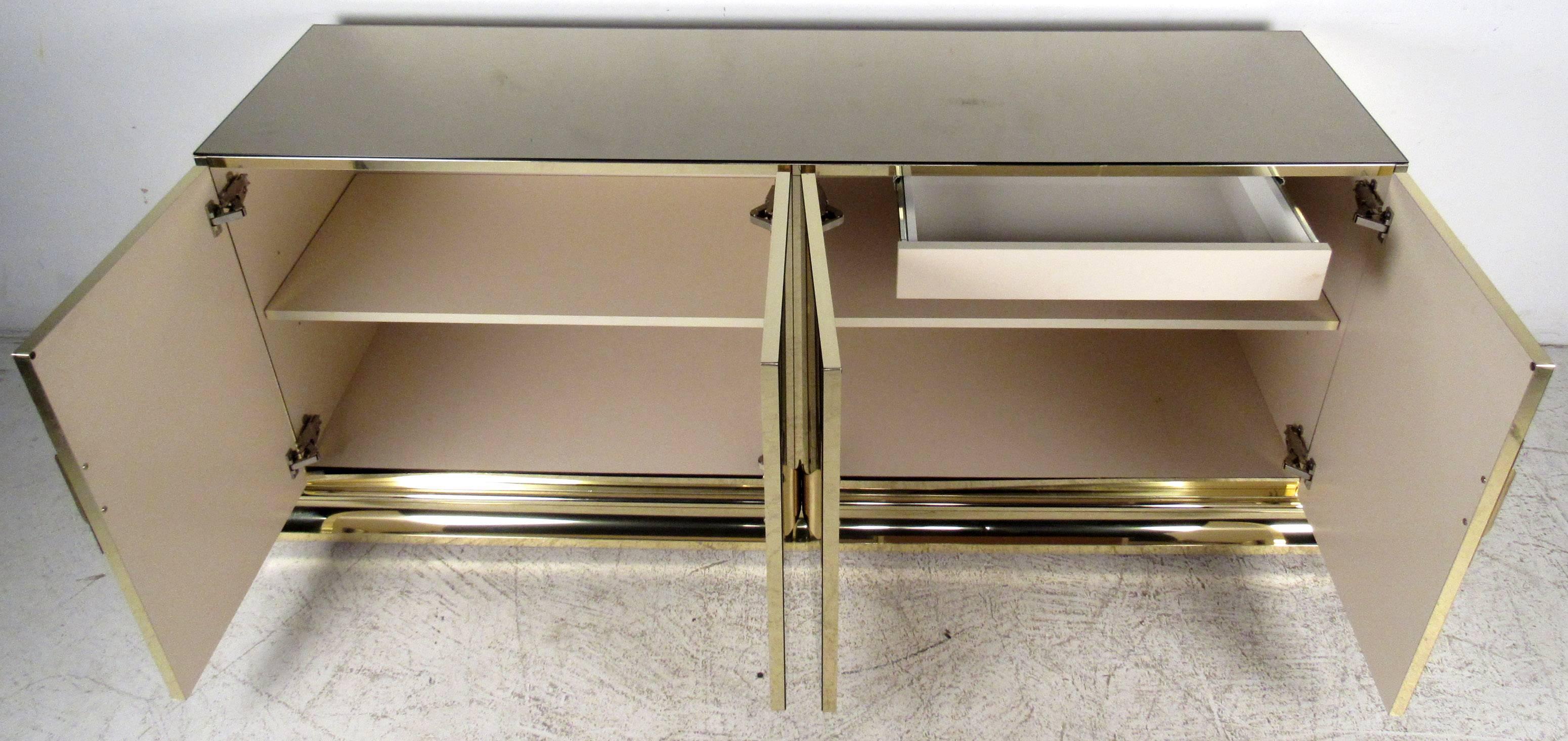 sideboards mirrored