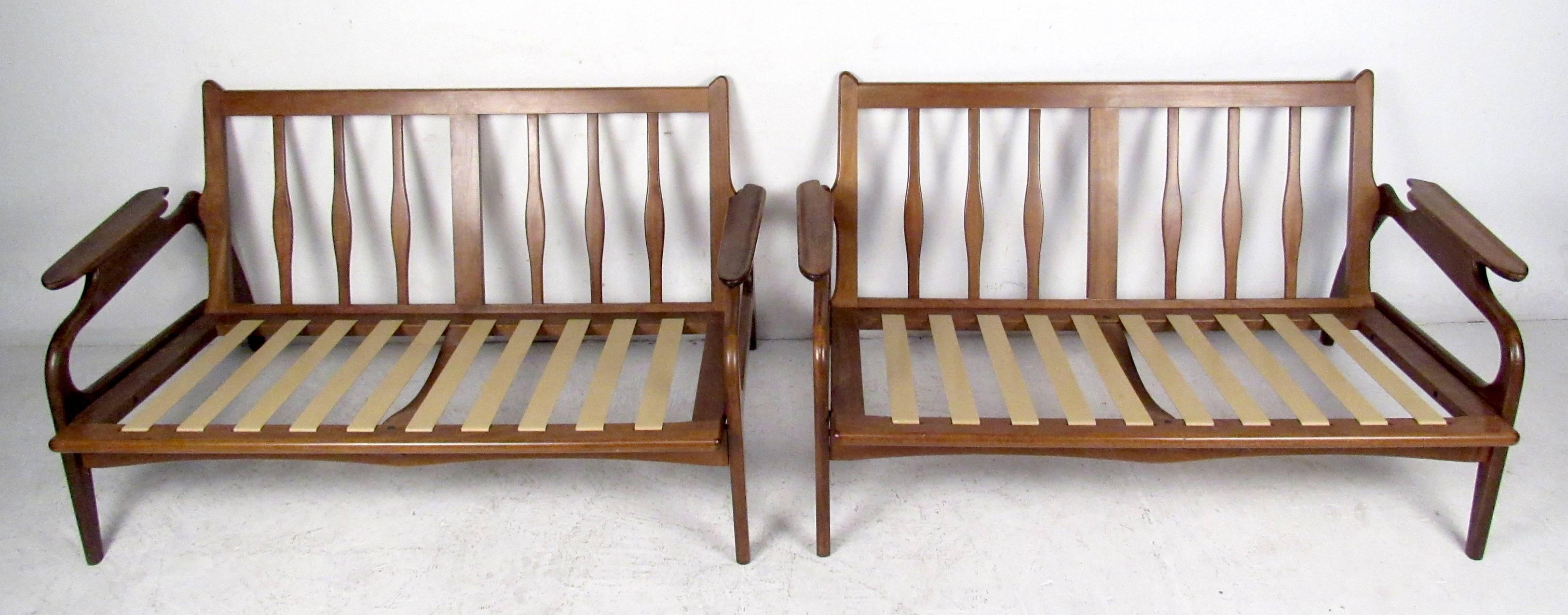 Two Mid-Century Upholstered Settees In Good Condition In Brooklyn, NY