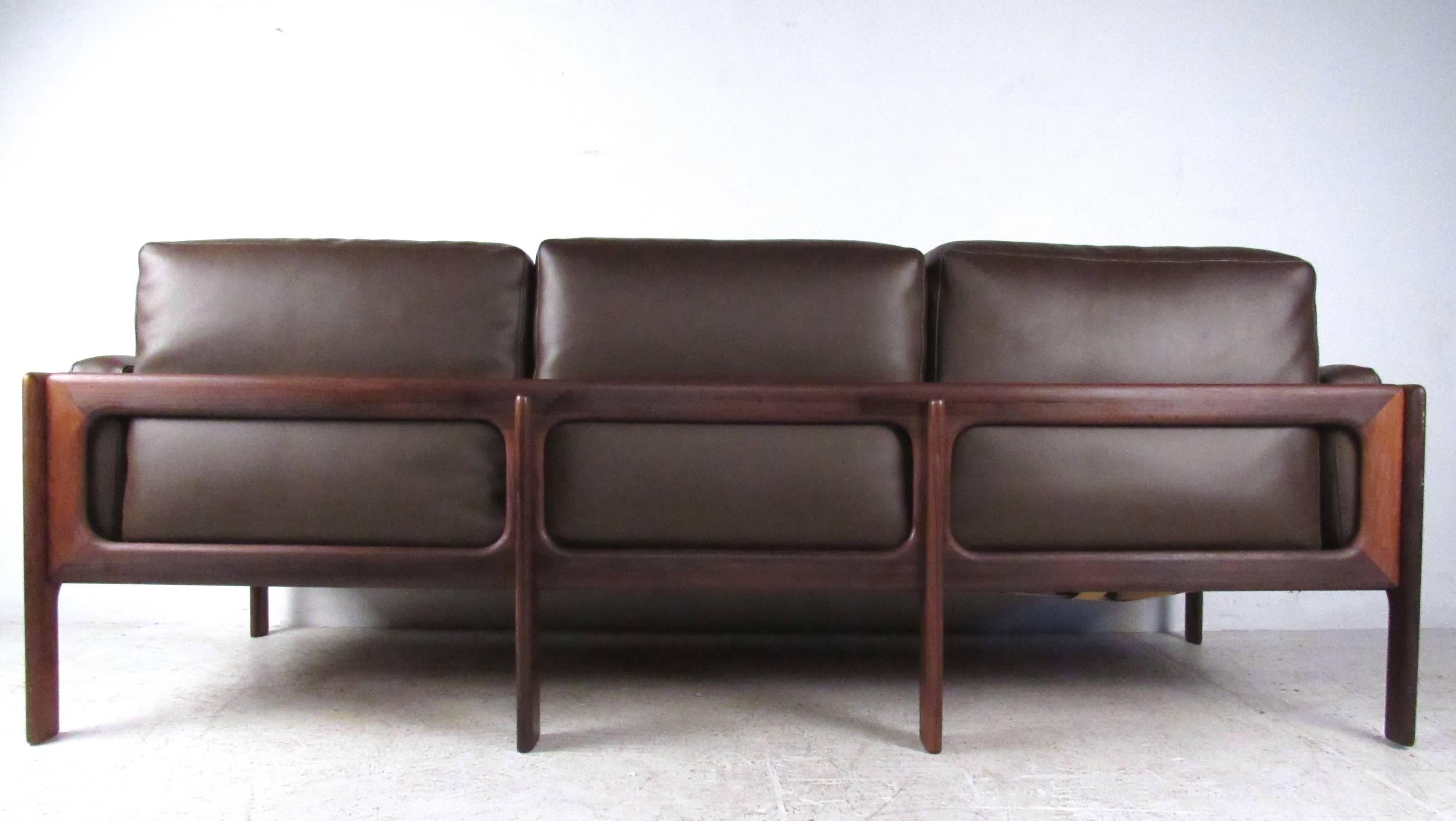 rosewood mid century furniture