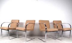 Satz von Mies van der Rohe-Esszimmerstühlen aus der Mitte des Jahrhunderts von Thonet