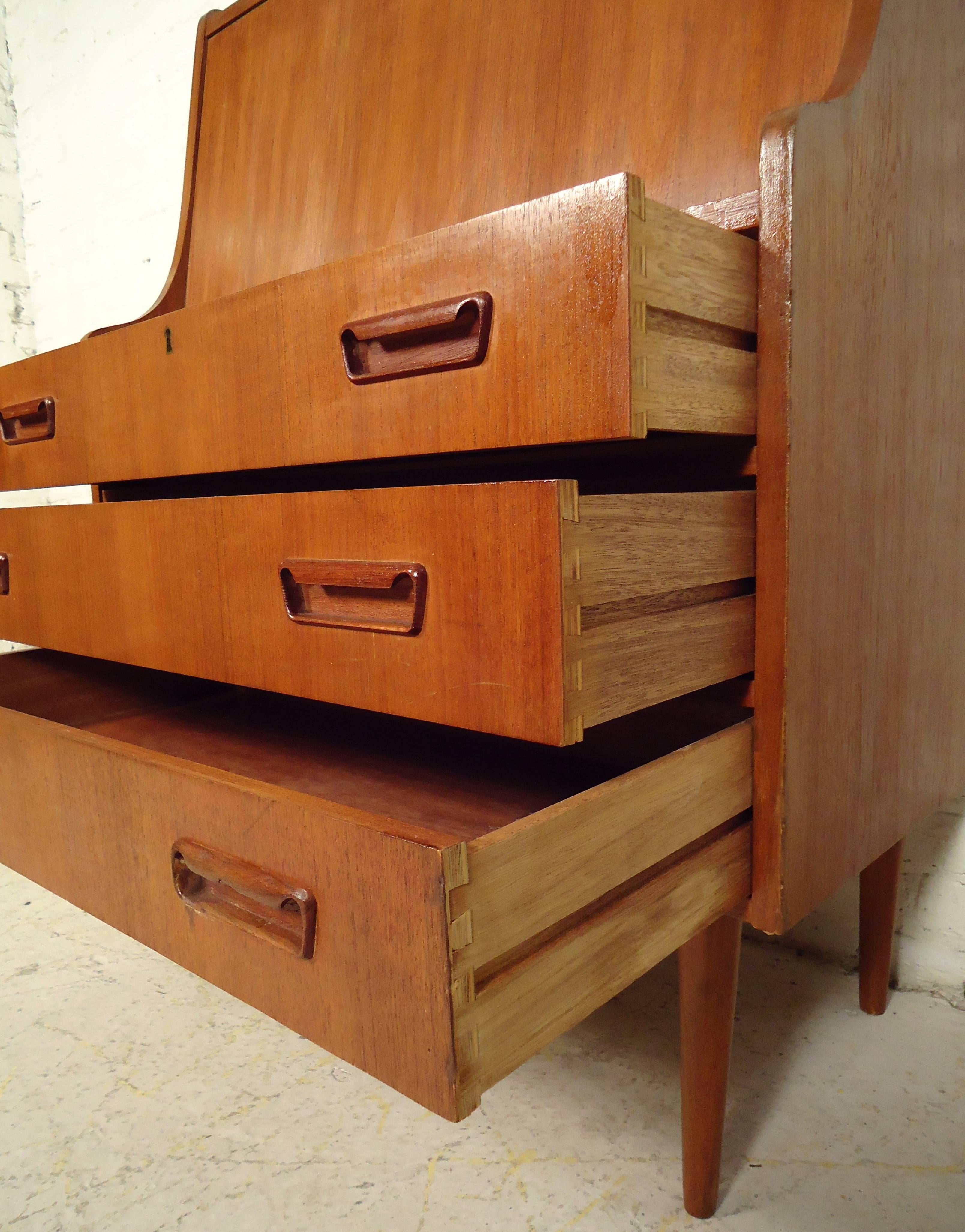 Mid-Century Danish Drop Front Secretary In Good Condition In Brooklyn, NY