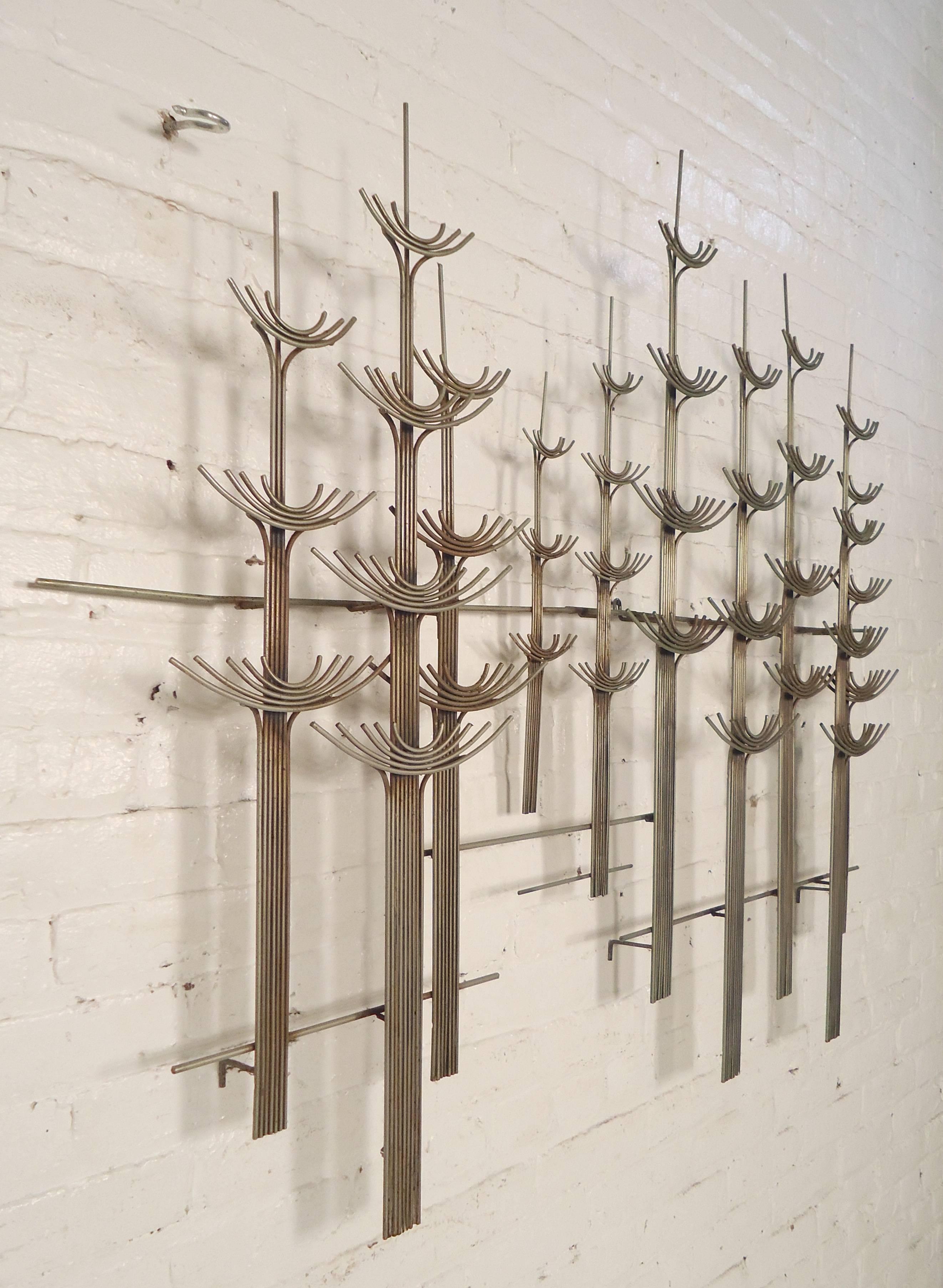 Curtis Jere wall decoration resembling a forest of trees. Made all of metal rods and given a three dimensional effect.

(Please confirm item location - NY or NJ - with dealer).
 