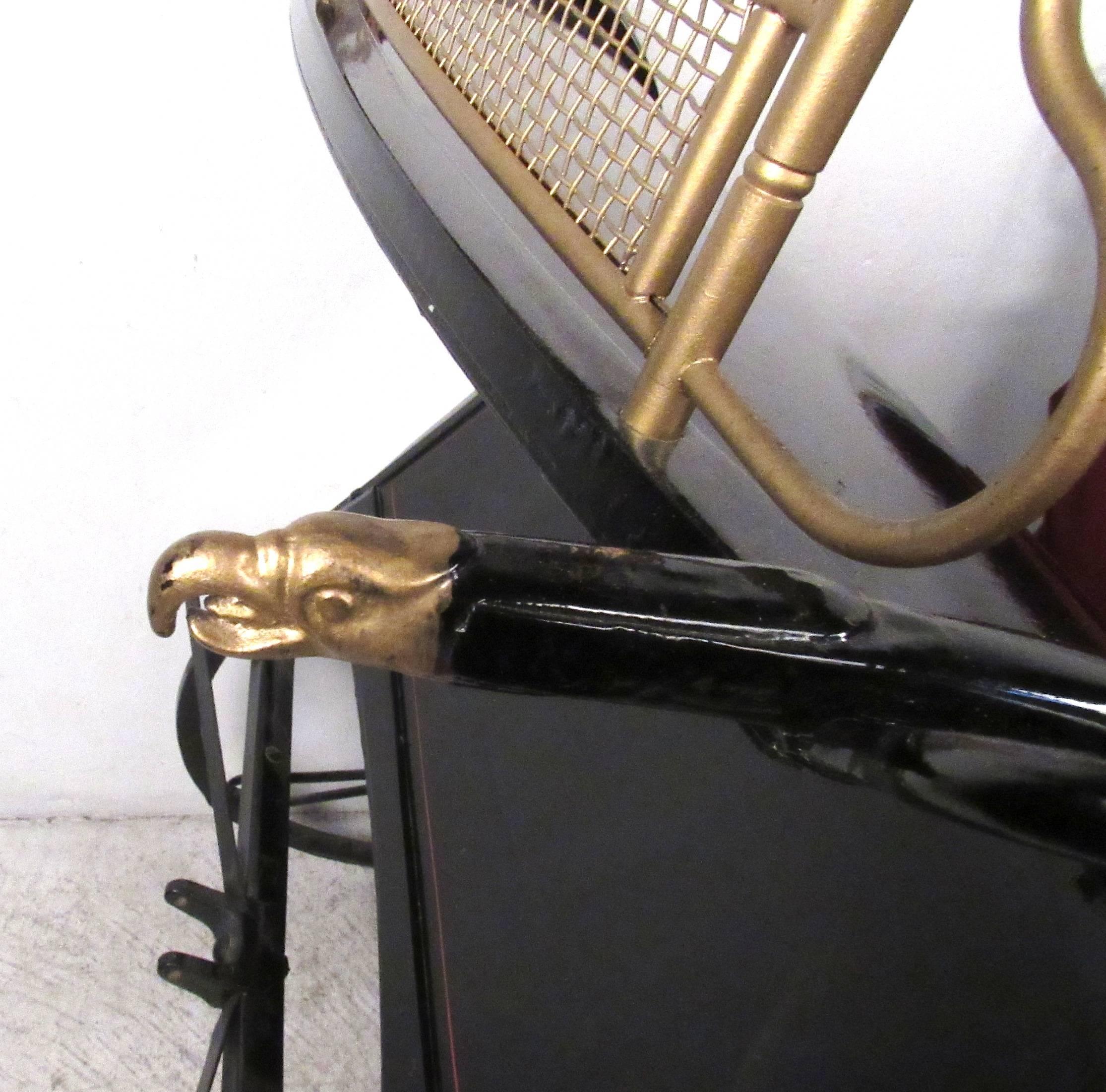 Stylish Vintage Horse Drawn Cutter Sleigh In Good Condition In Brooklyn, NY