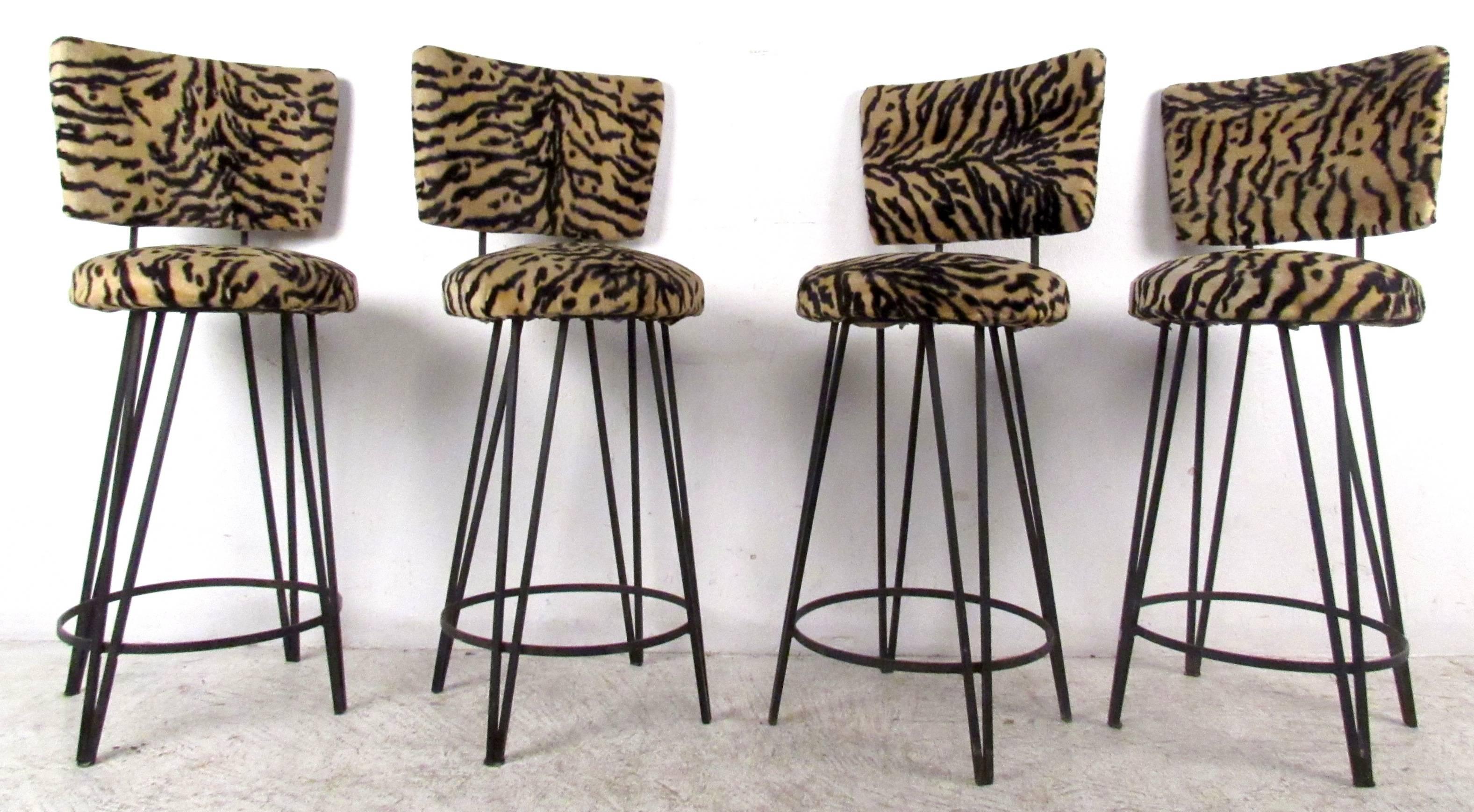 Four Mid-Century Leopard Print Stools In Good Condition In Brooklyn, NY