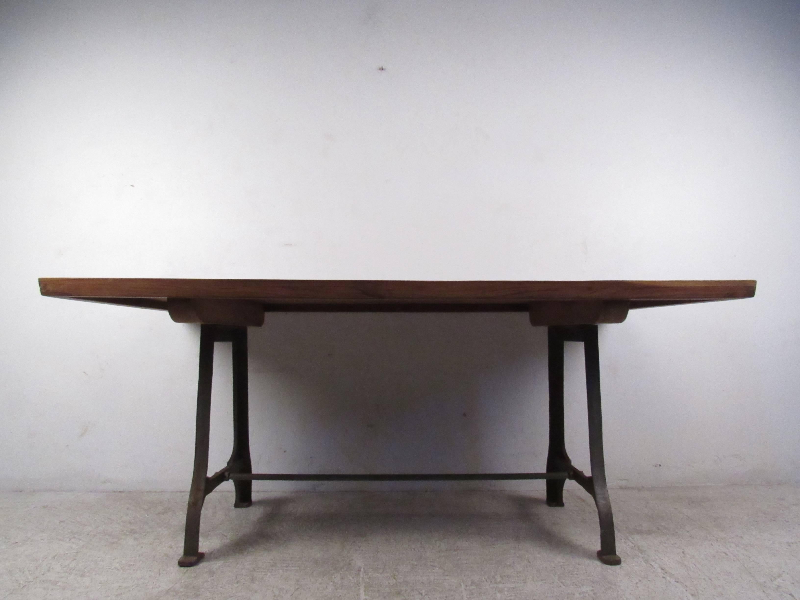 Industrial Modern Iron Base Dining Table In Good Condition In Brooklyn, NY