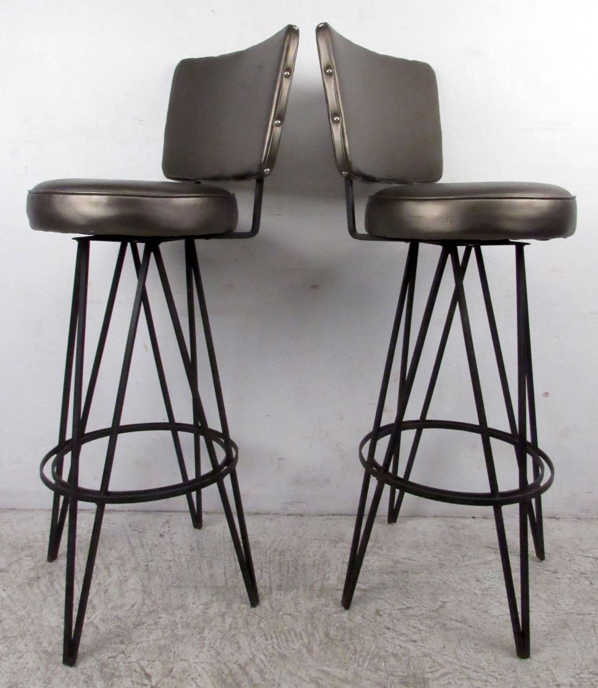 Mid-Century Modern Pair of Mid-Century Frederick Weinberg Style Stools For Sale