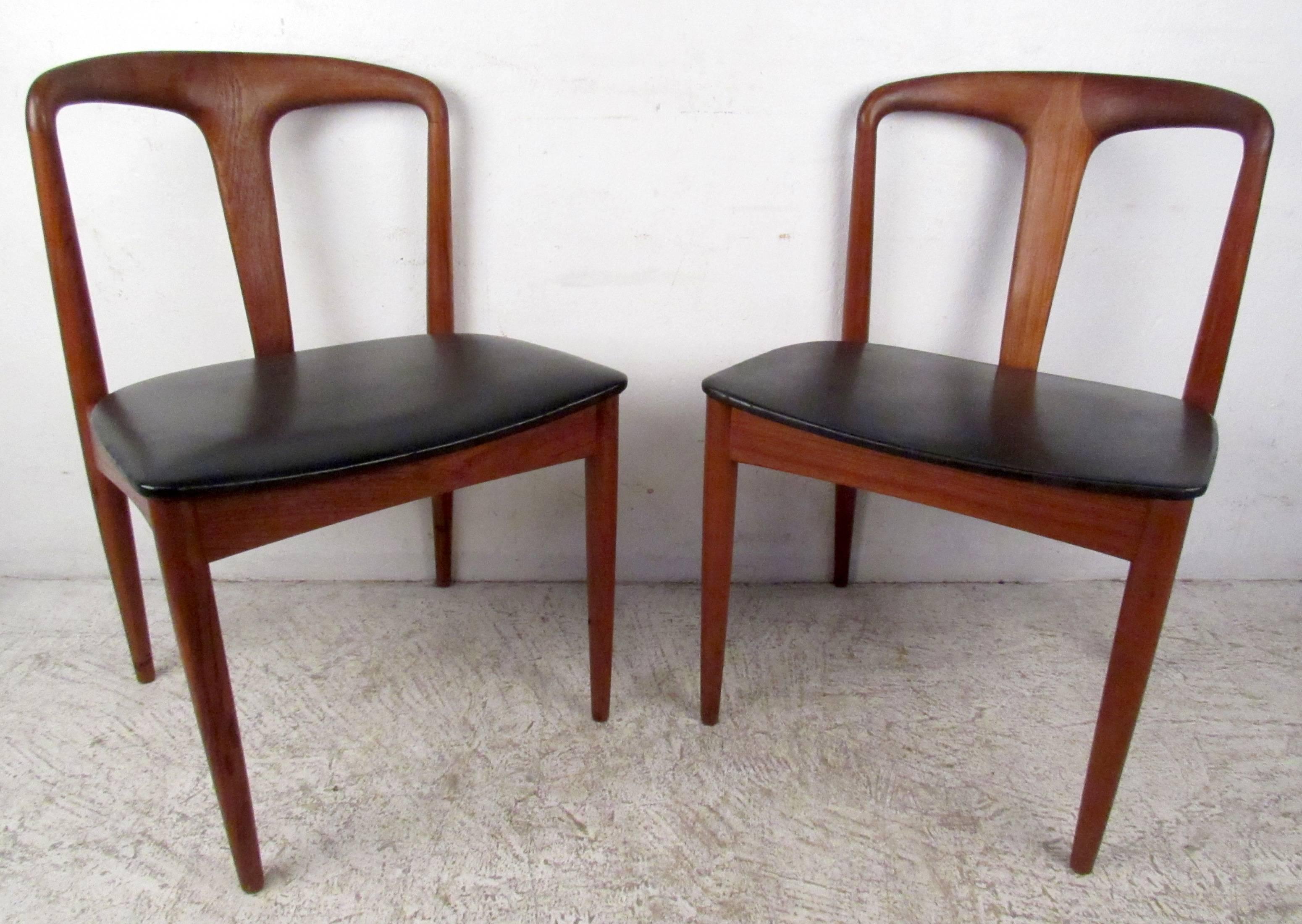 Mid-Century Modern Four Mid-Century Teak Dining Chairs by Vamo Sonderborg