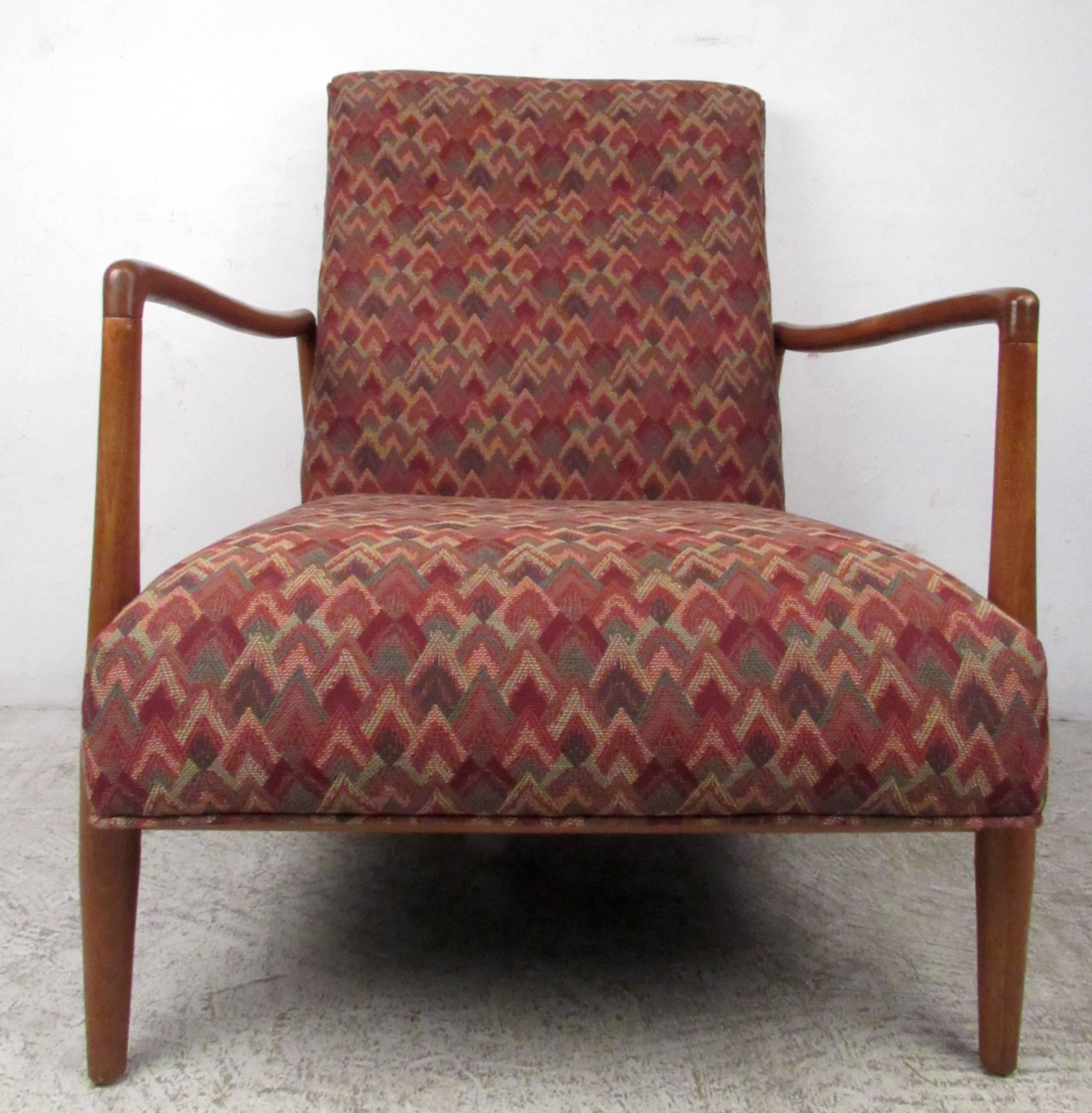 Mid-20th Century Mid-Century Modern Lounge Chair For Sale