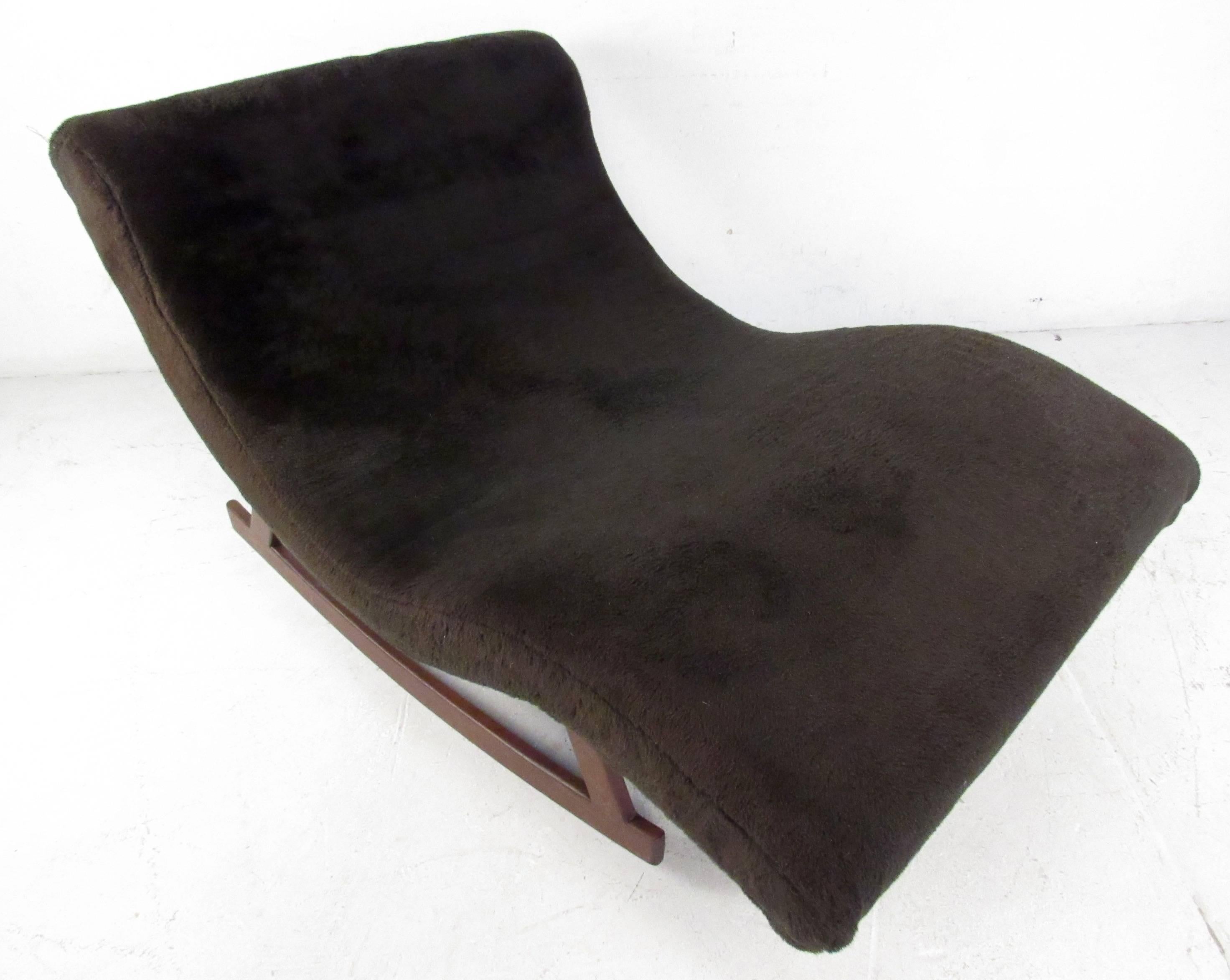 Vintage Lounge Wave Rocker after Adrian Pearsall In Good Condition In Brooklyn, NY