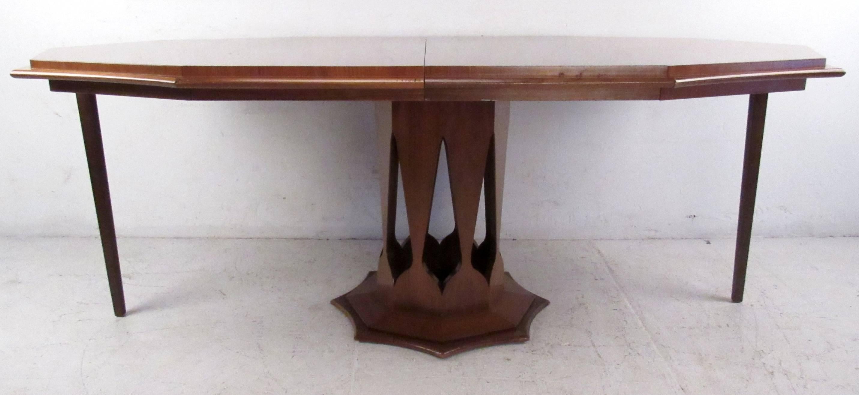 Vintage-modern dining table featuring beautifully sculpted base and extending octagonal top with two leaves. Matching set of dining chairs sold separately. 

Please confirm item location NY or NJ with dealer.