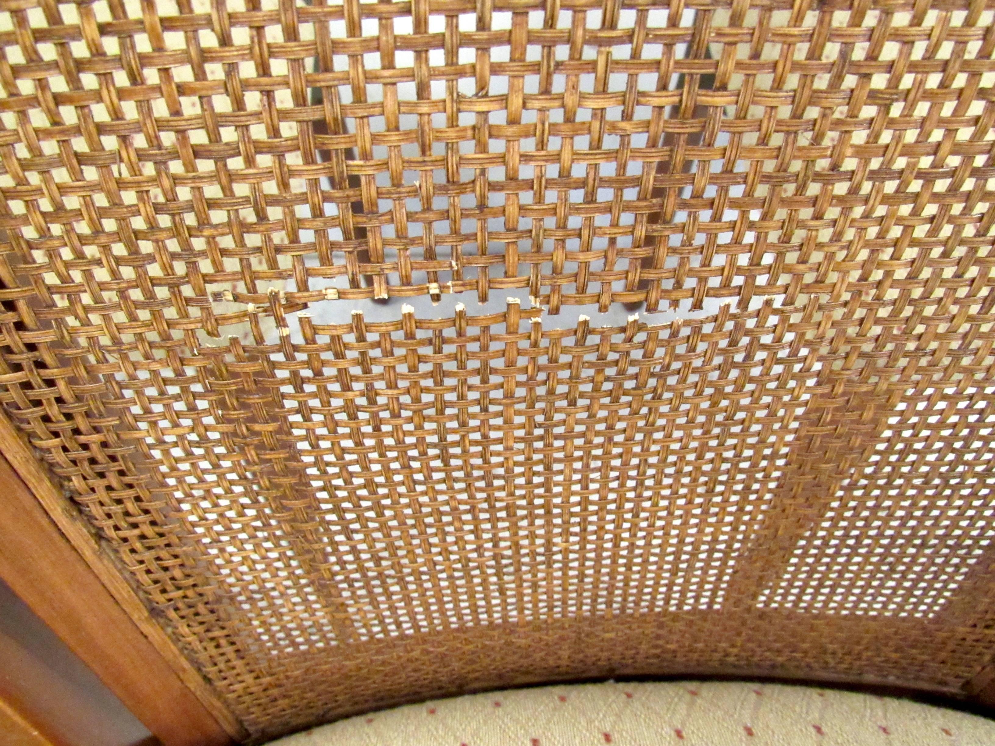 Sechs Esszimmerstühle mit Rohrrücken aus der Mitte des Jahrhunderts im Angebot 2