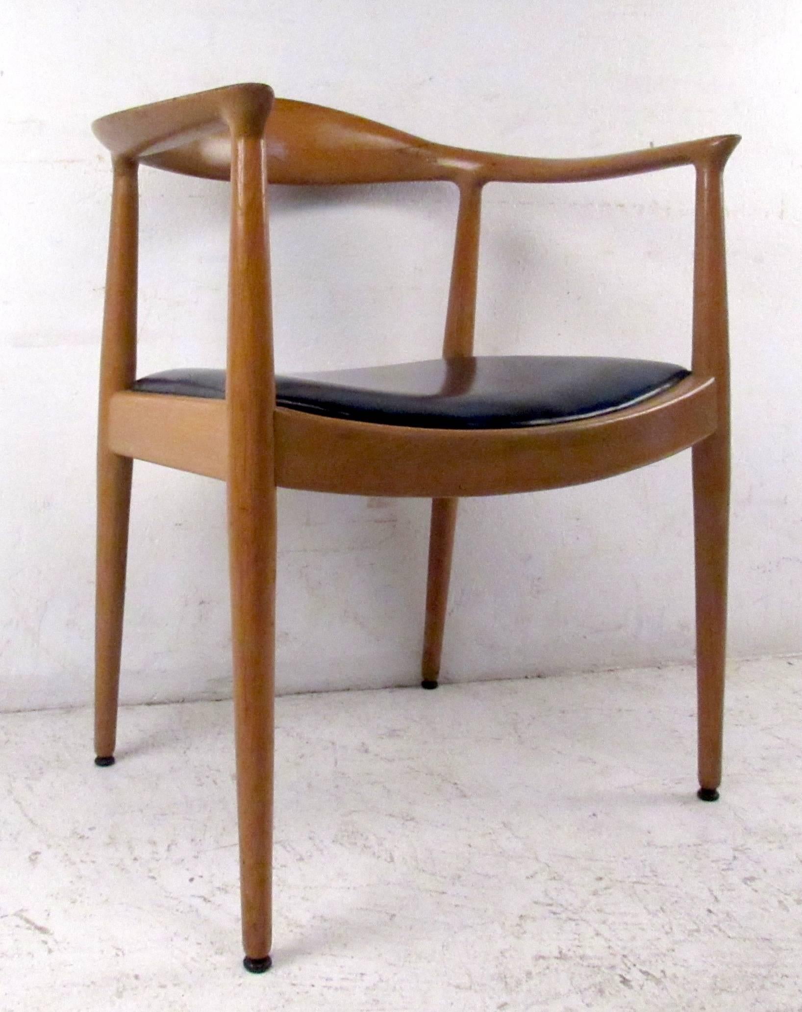 Mid-20th Century Vintage Modern Sculpted Armchair For Sale