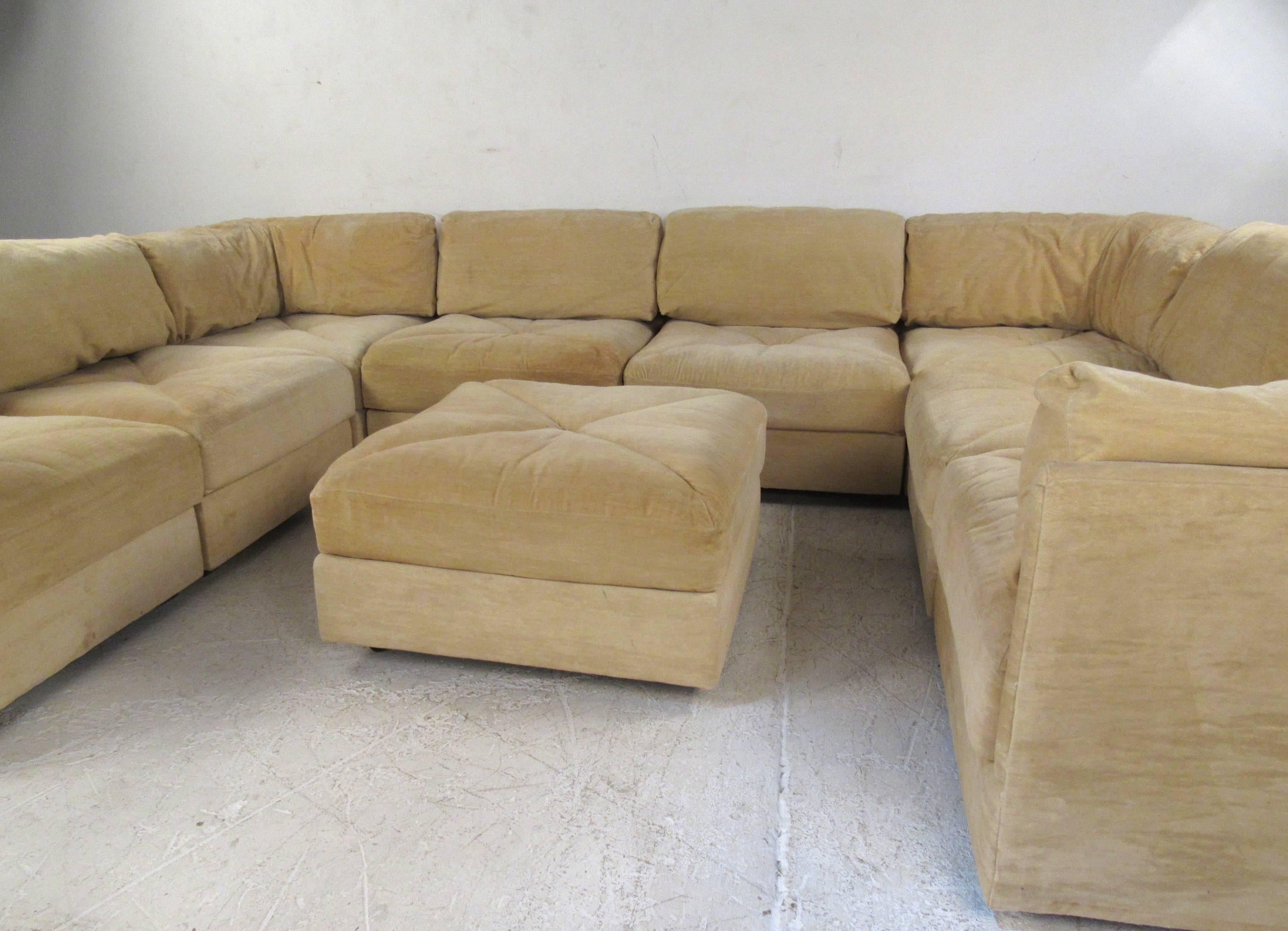 selig monroe sectional sofa