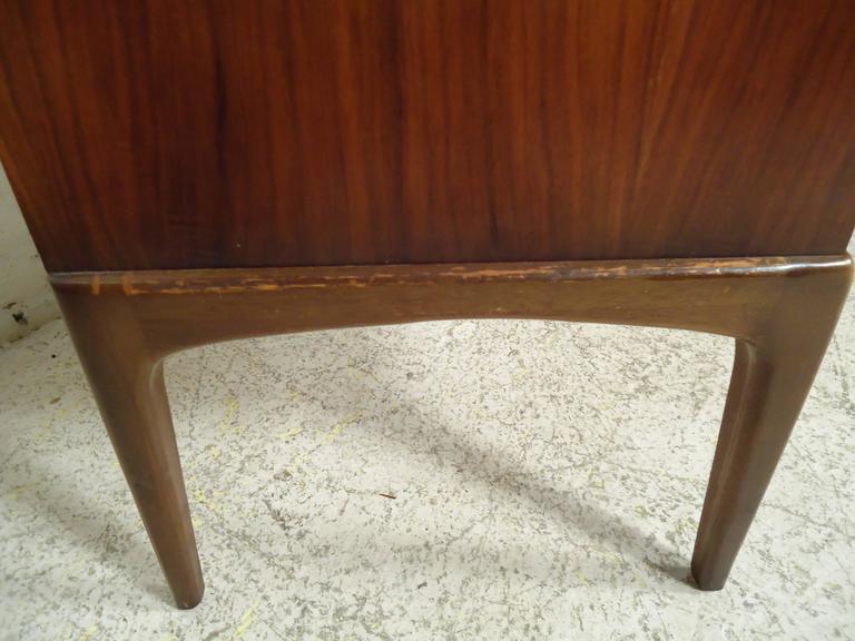 Mid-Century Single Drawer End Tables For Sale at 1stDibs