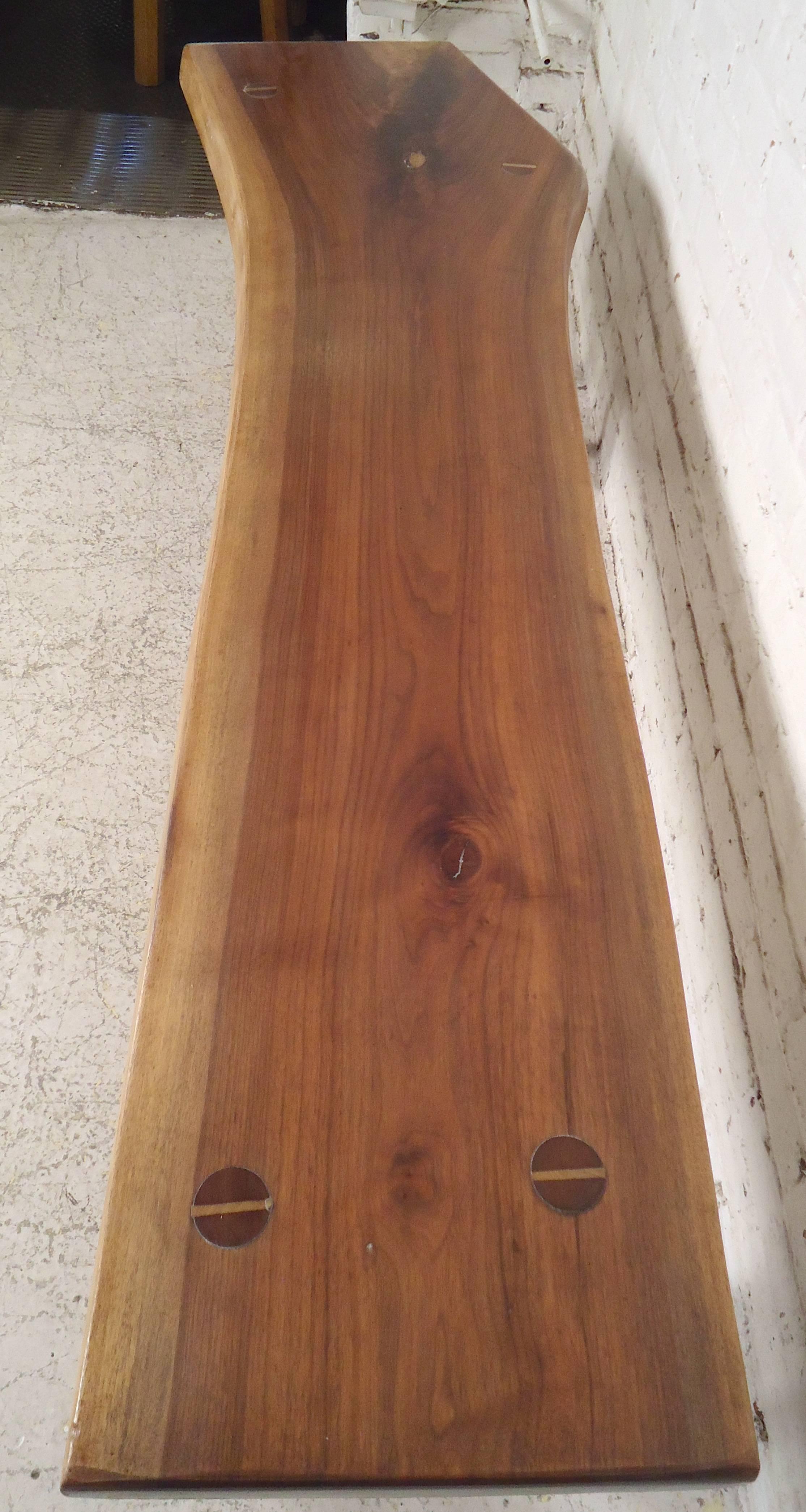 Refinished Live Edge Bench In Good Condition In Brooklyn, NY