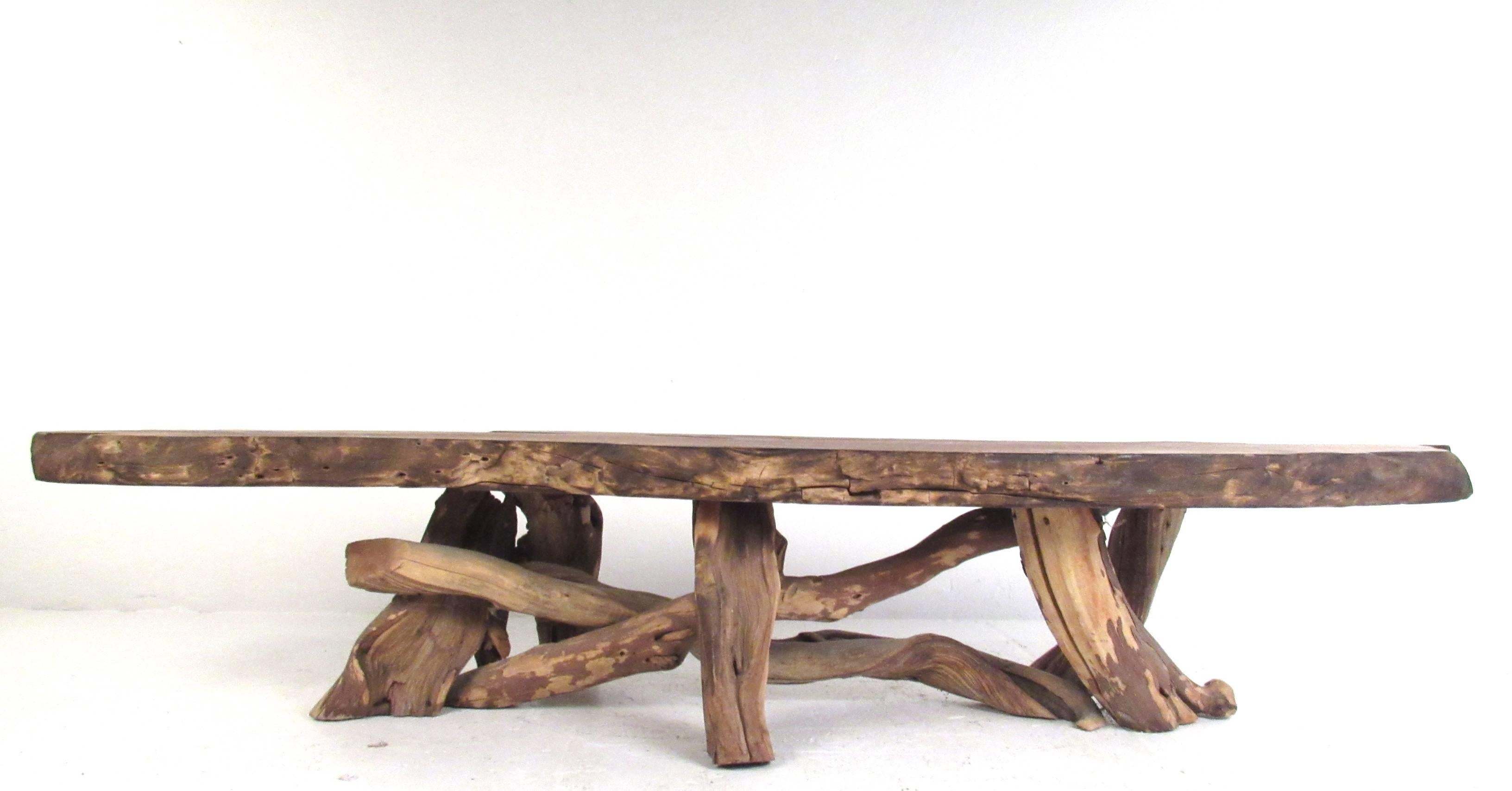 Vintage Rustic Freeform Tree Slab Coffee Table In Good Condition In Brooklyn, NY