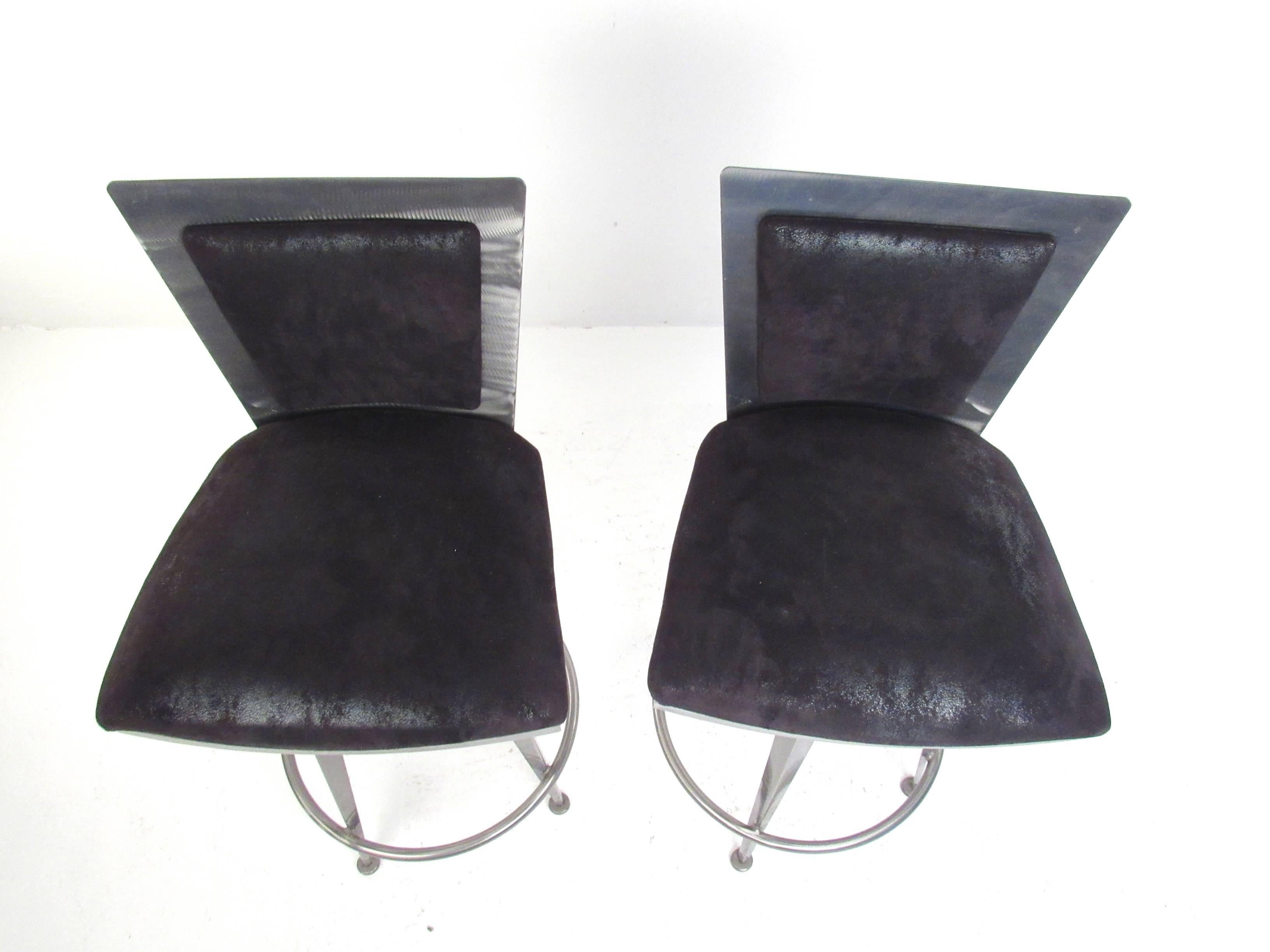 20th Century Set of Three Italian Modern Swivel Barstools For Sale