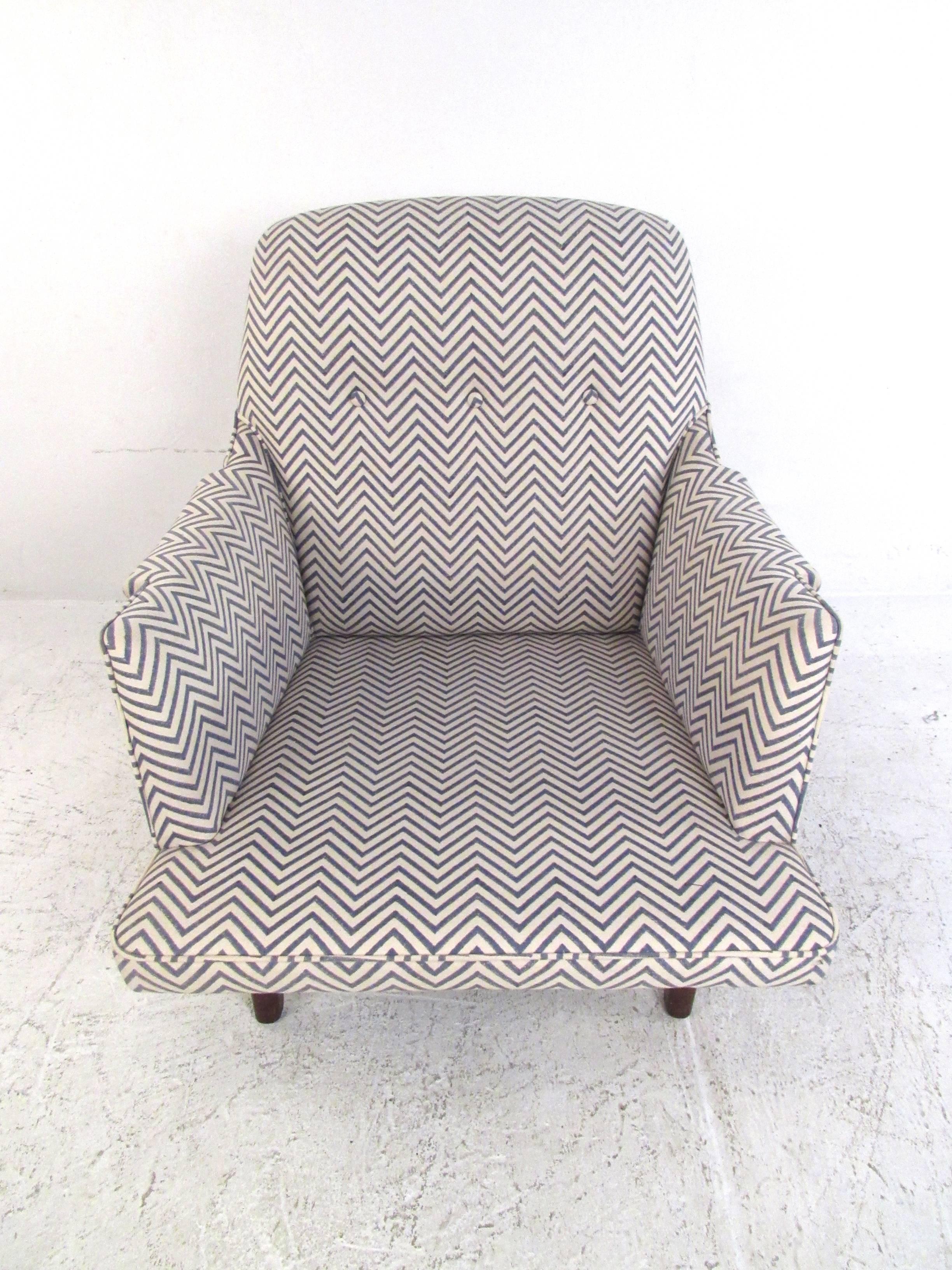 Mid-Century Roger Sprunger for Dunbar Lounge Chair with Ottoman 1