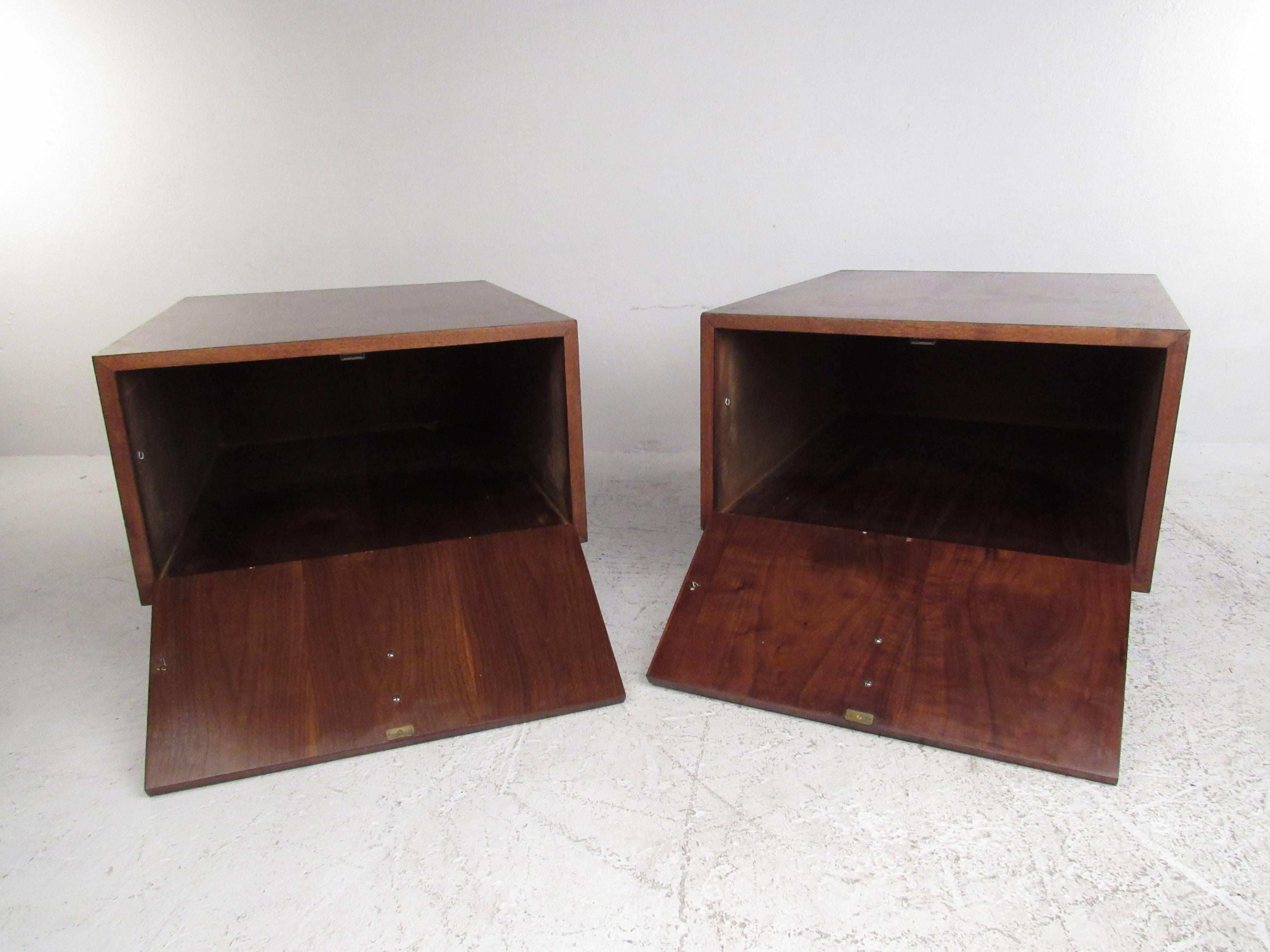 Mid-Century Modern Pair of Mid-Century End Table's with Drop Front Storage