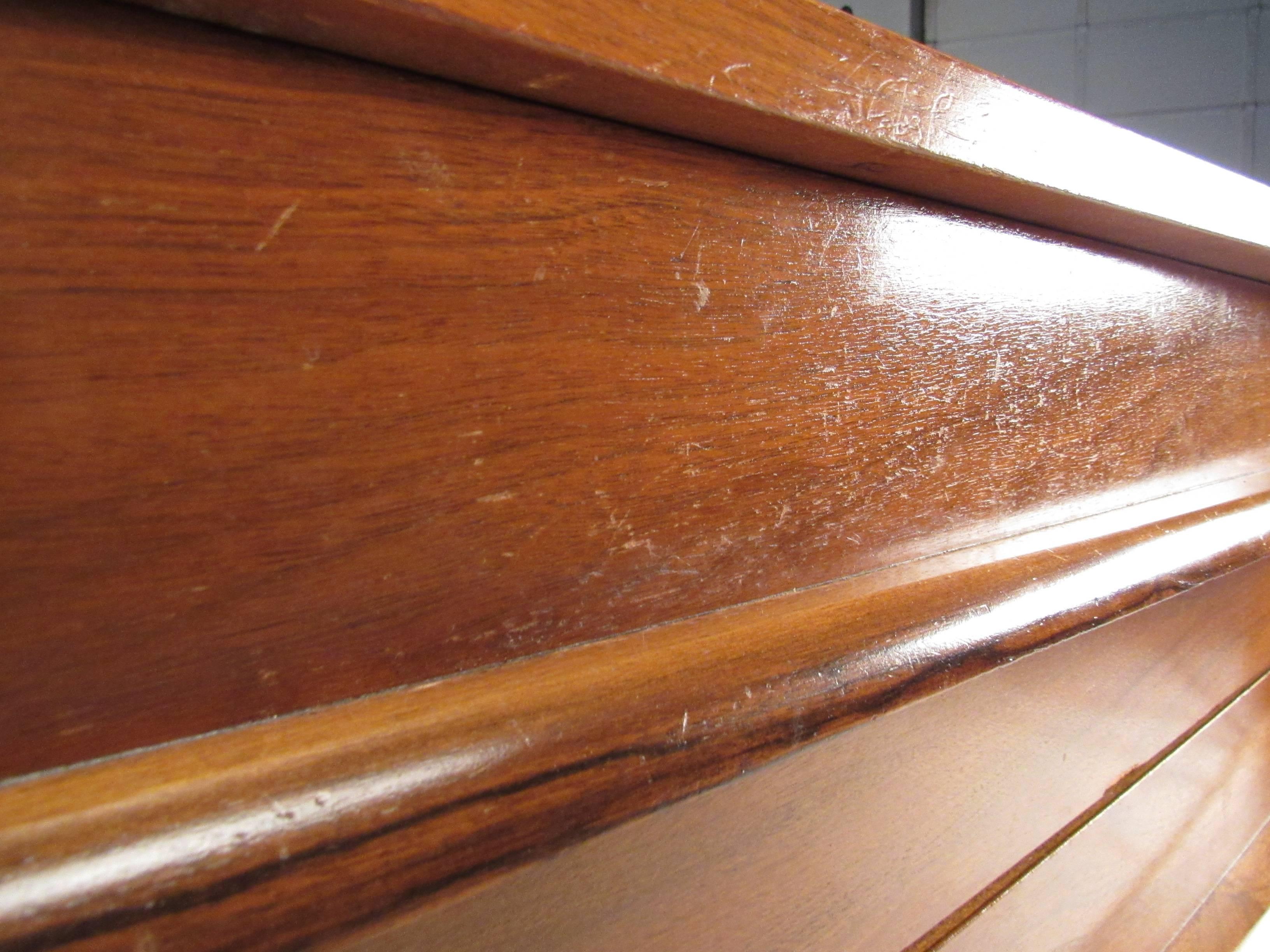 Mid-Century Modern Curved Front Dresser 1